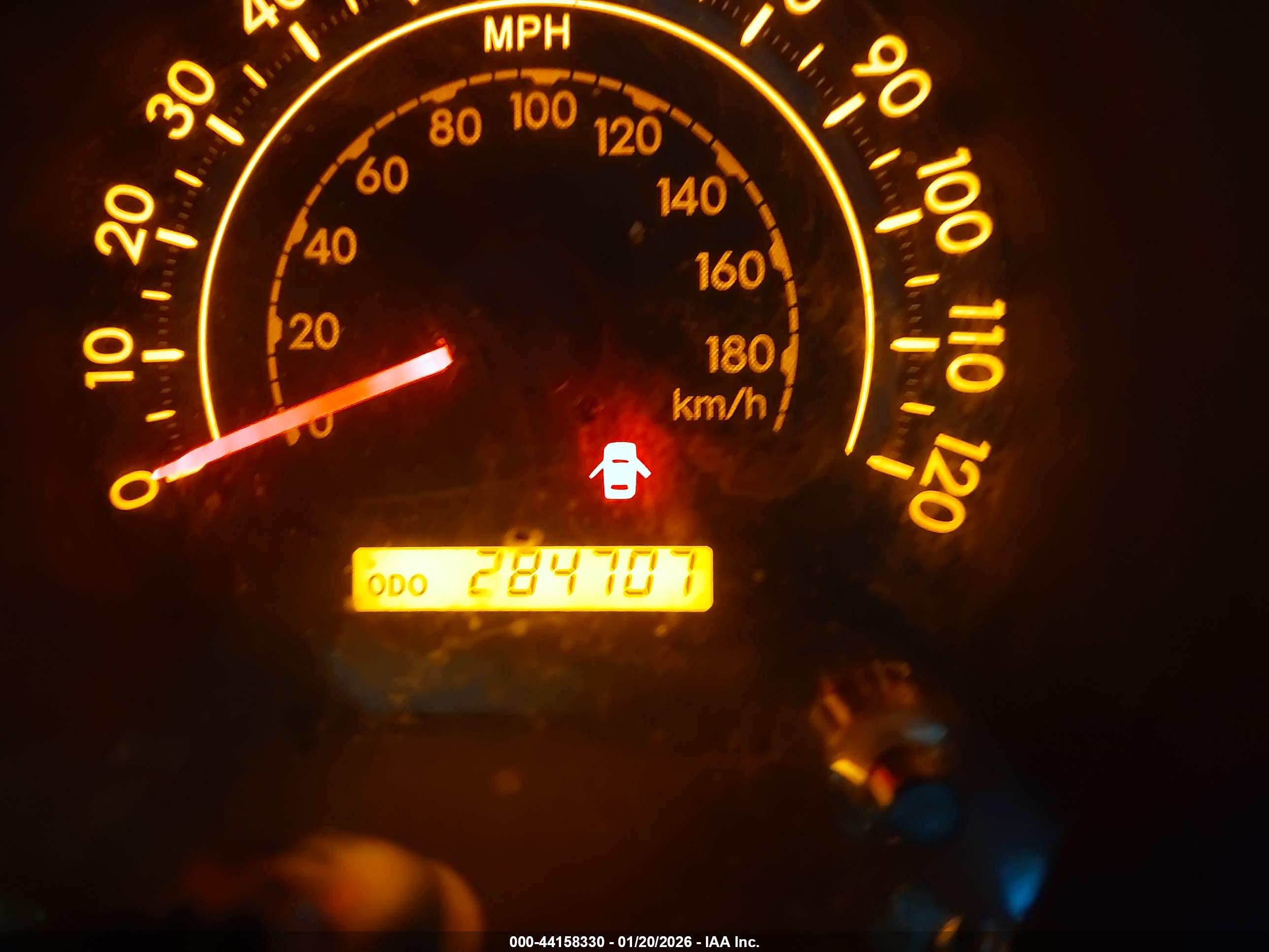TOYOTA TUNDRA image 7