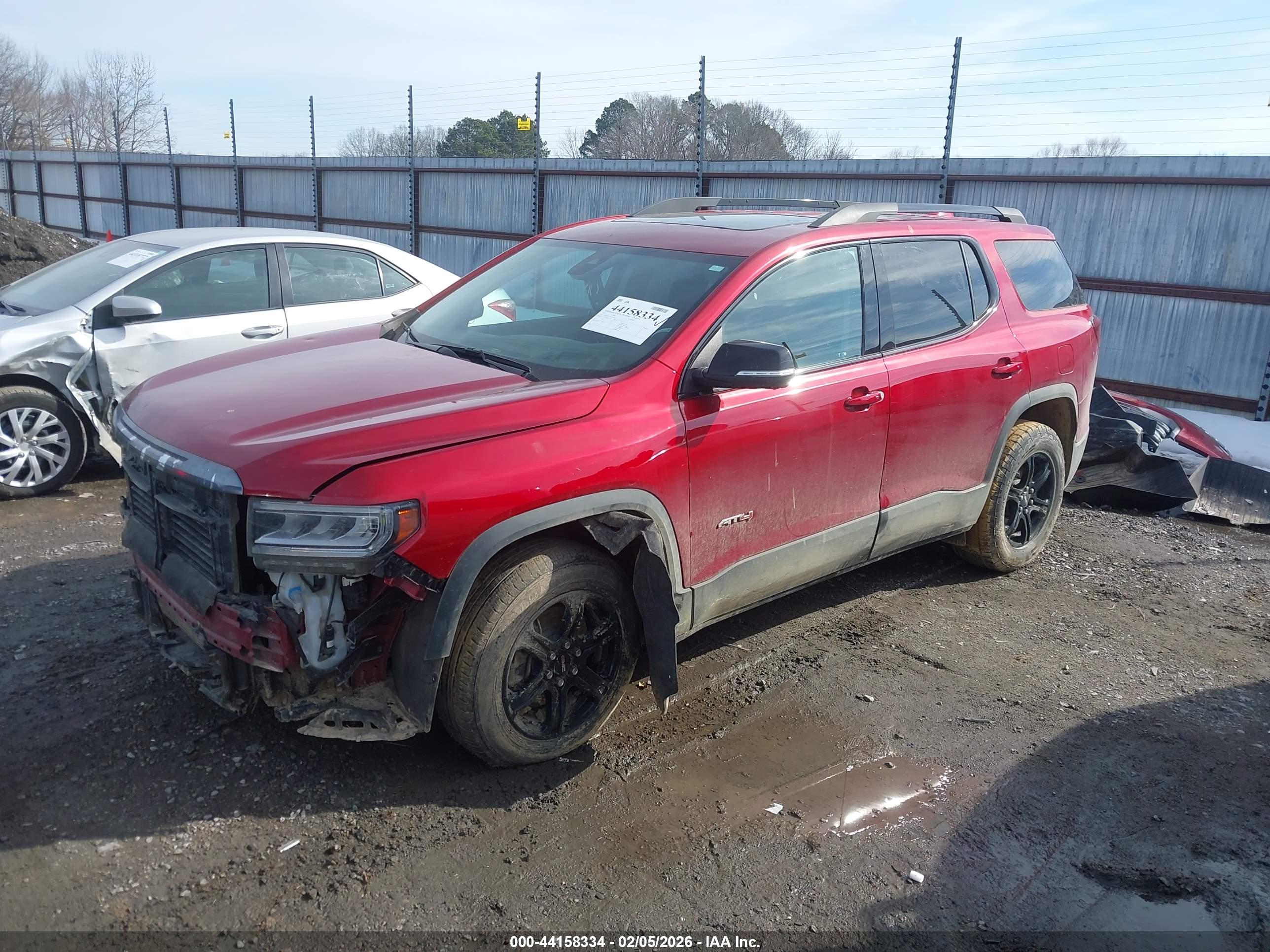 GMC ACADIA image 2