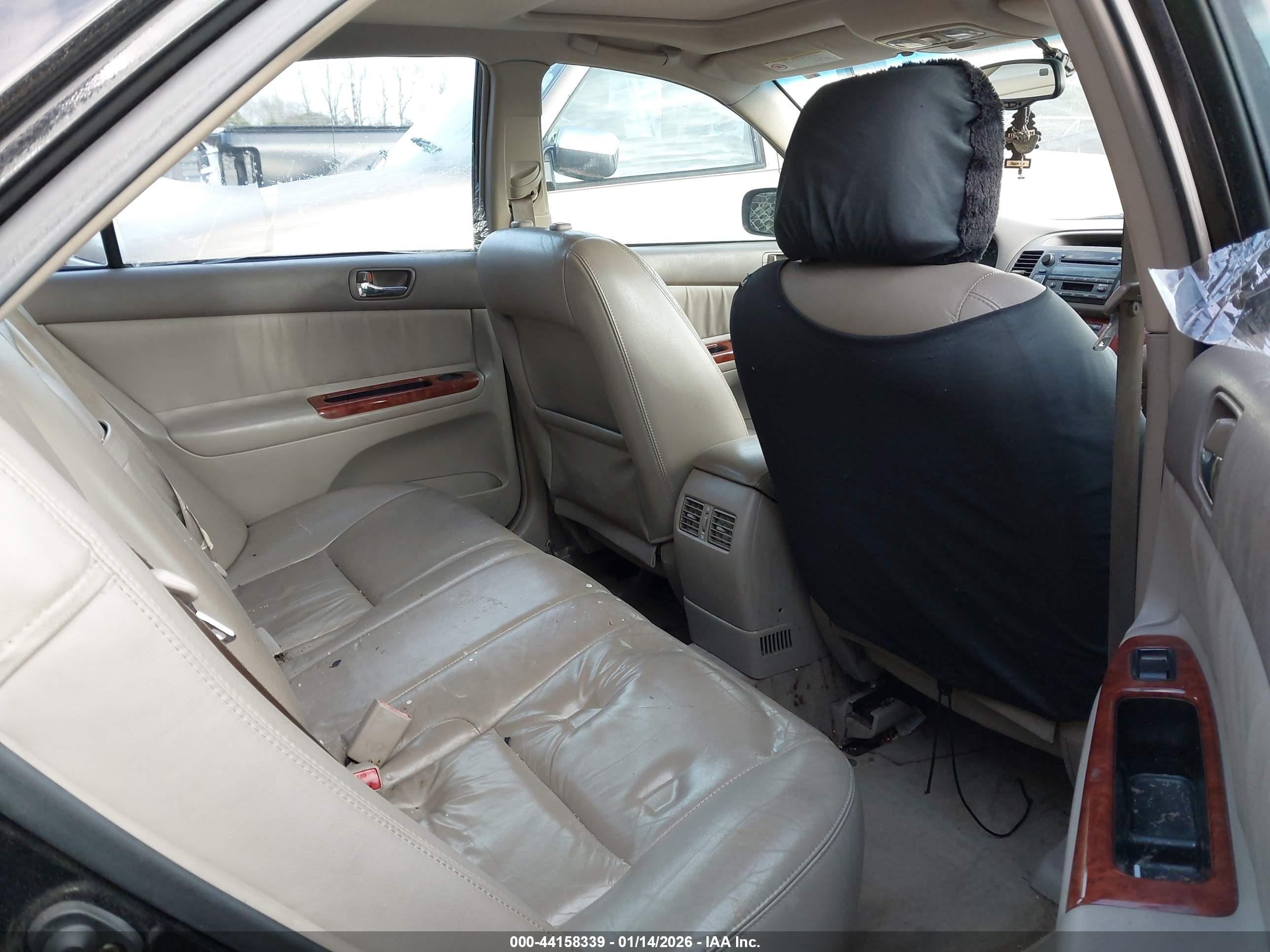 TOYOTA CAMRY image 8