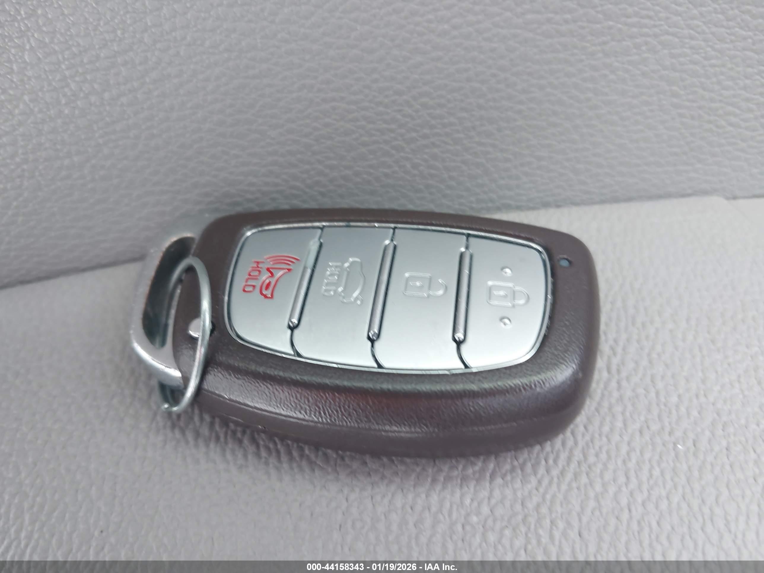 HYUNDAI SONATA image 11