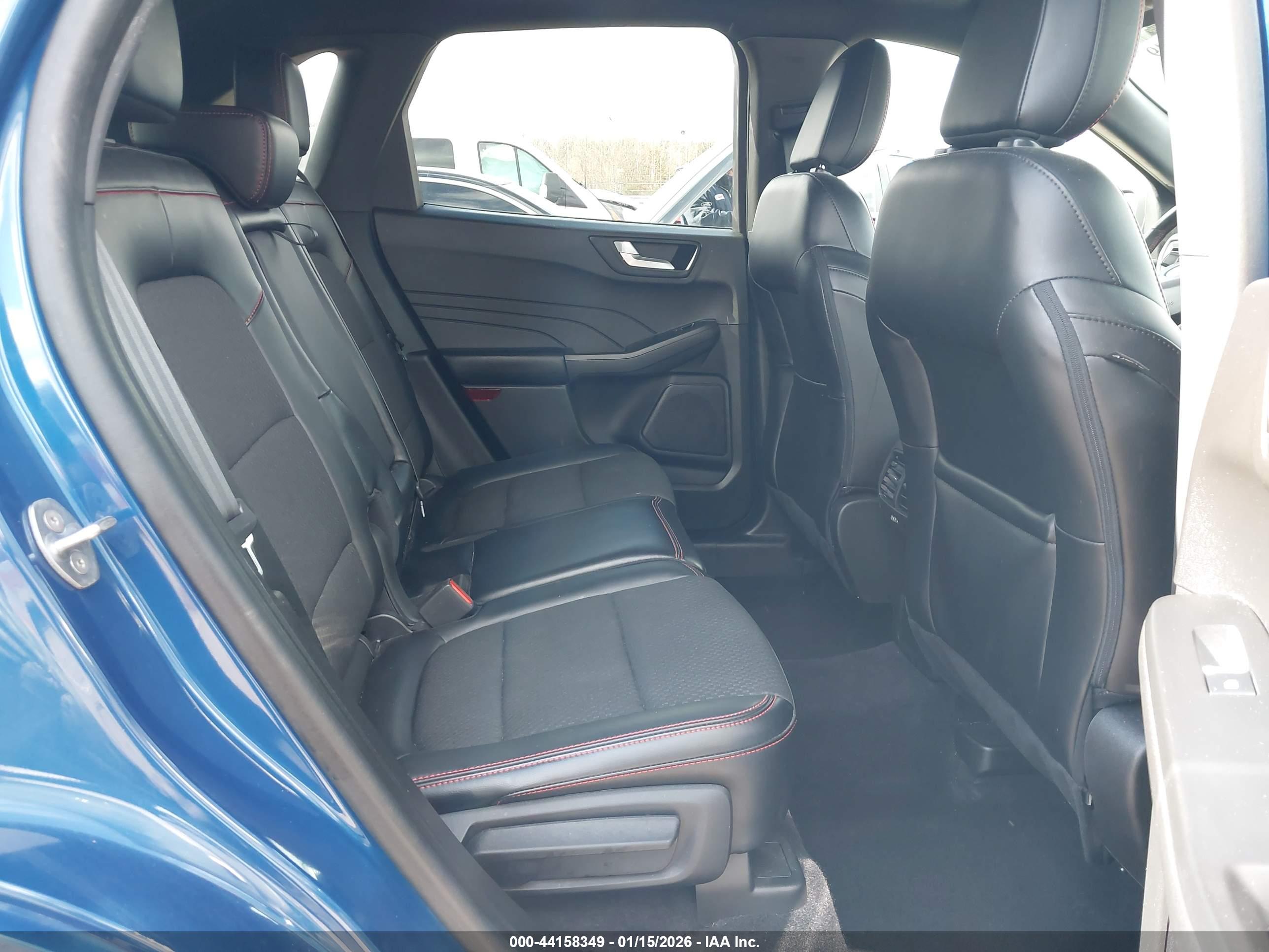 FORD ESCAPE image 8
