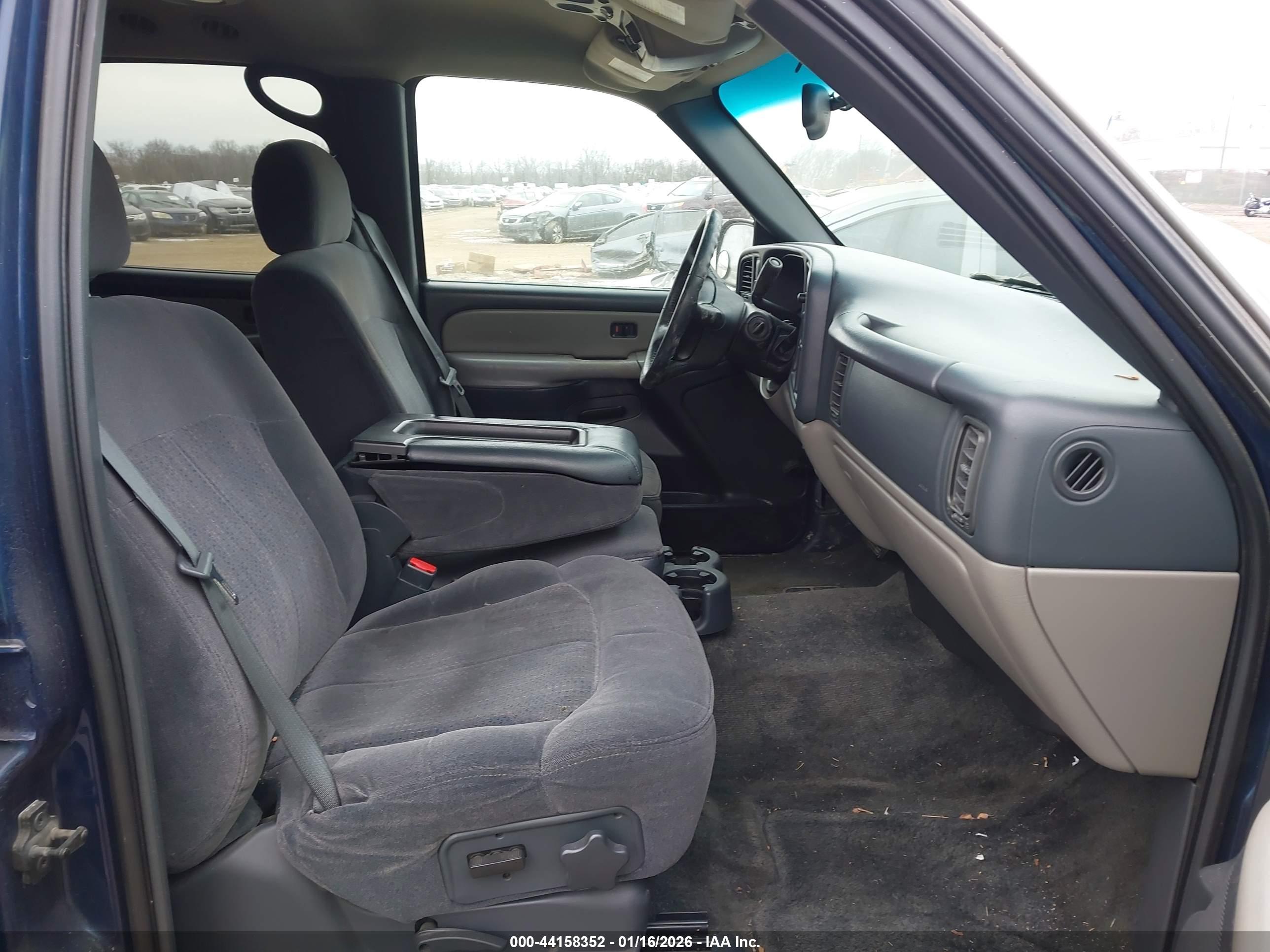CHEVROLET TAHOE image 5