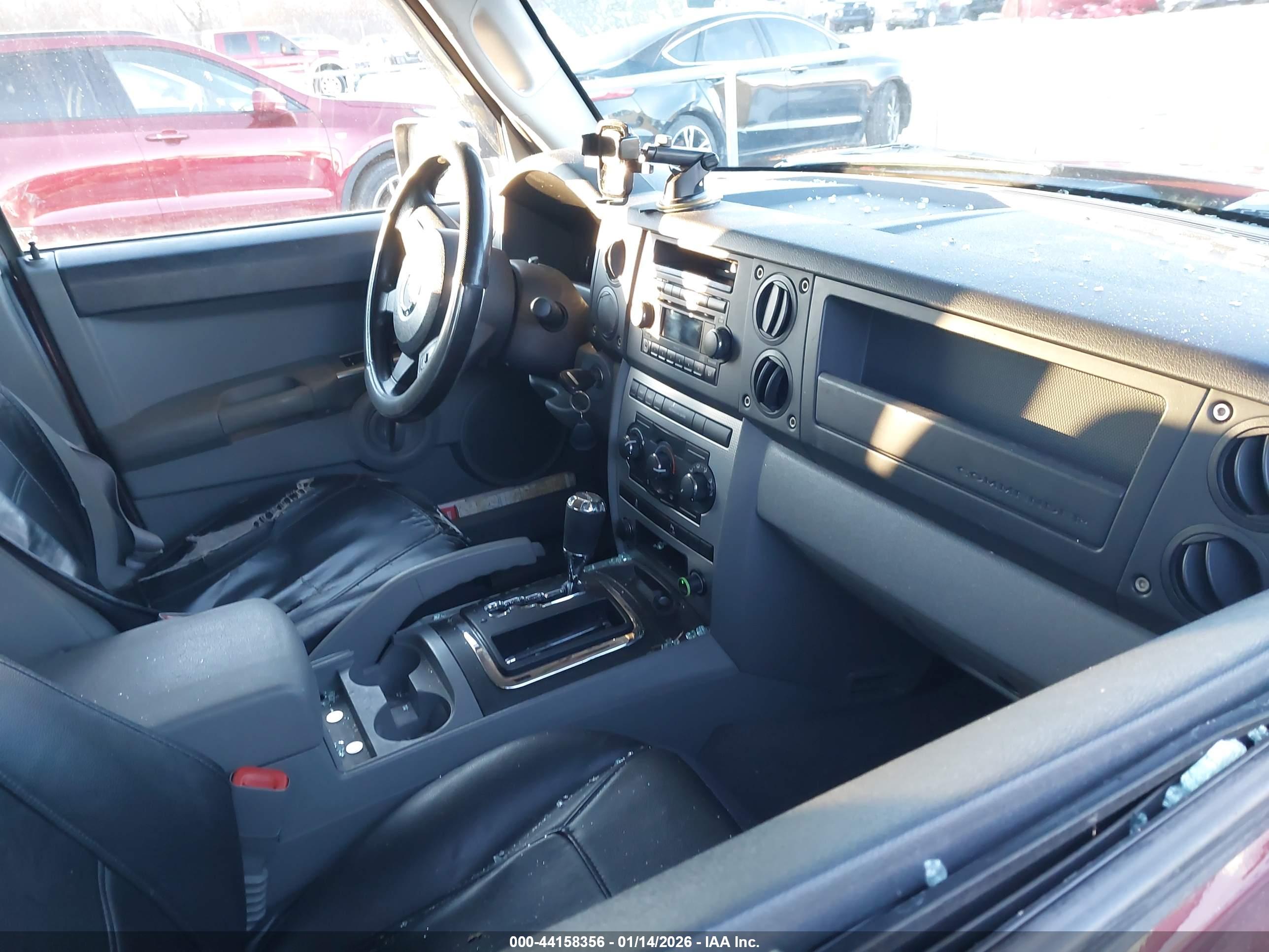 JEEP COMMANDER image 5