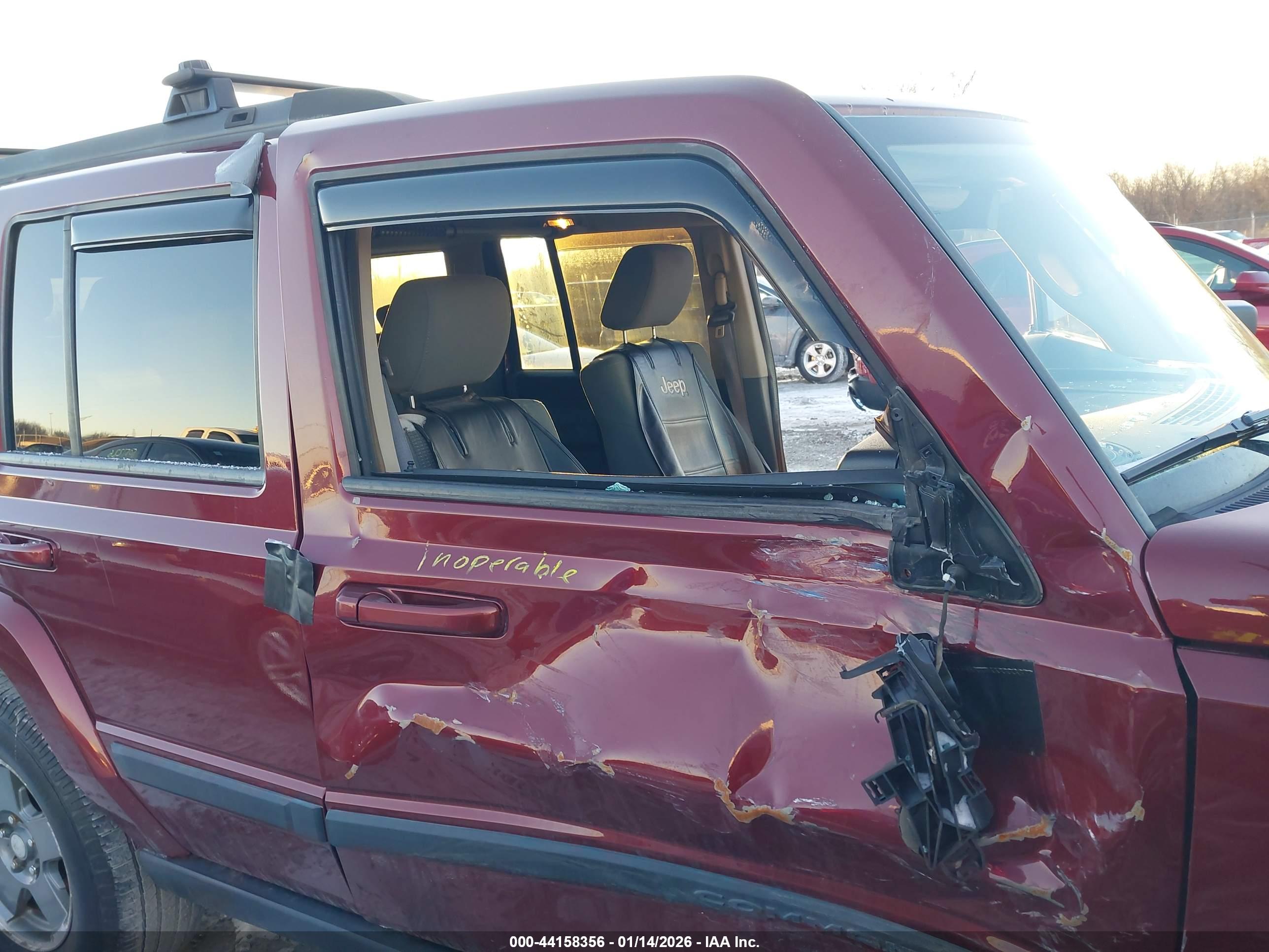 JEEP COMMANDER image 6