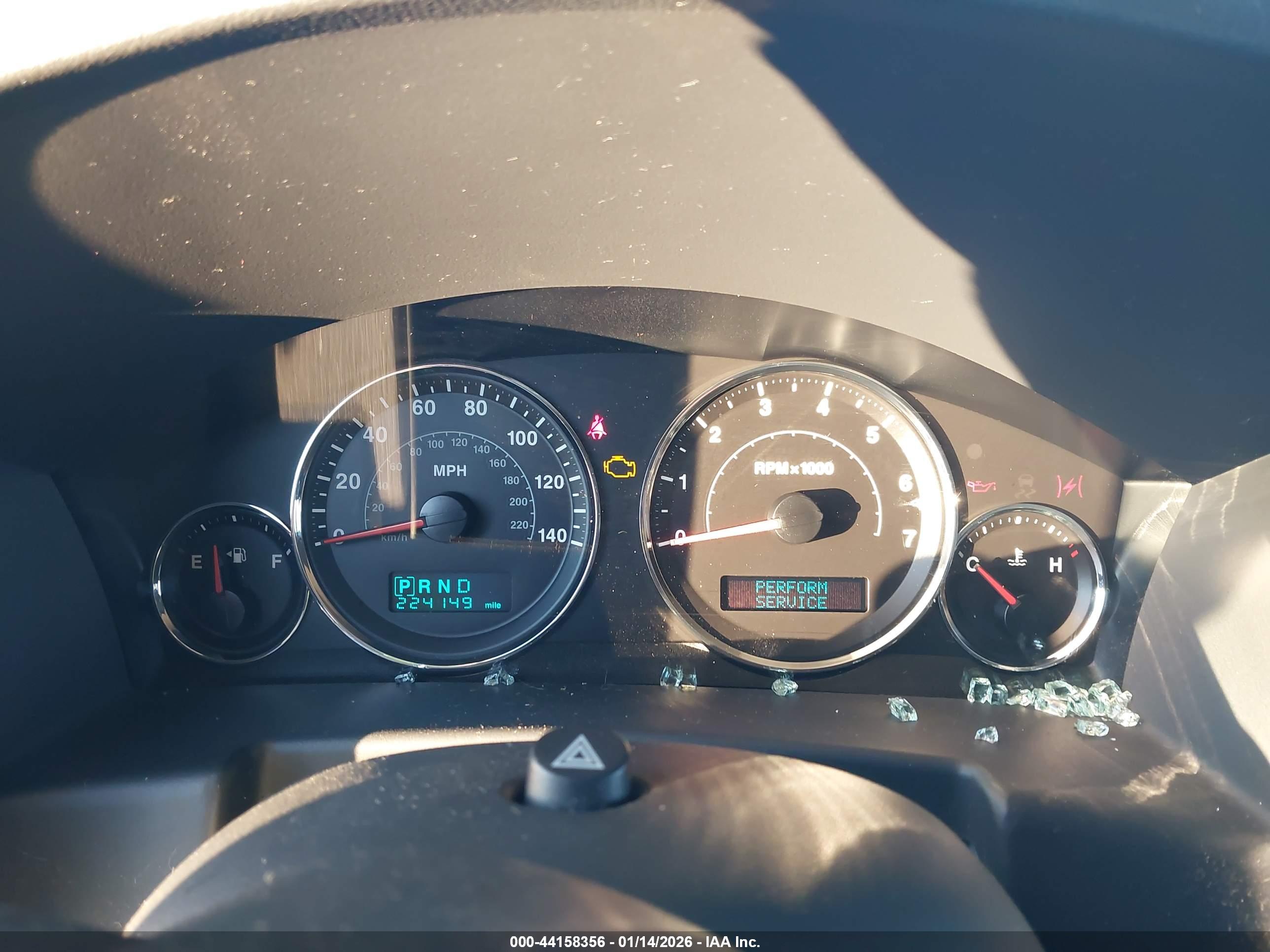 JEEP COMMANDER image 7