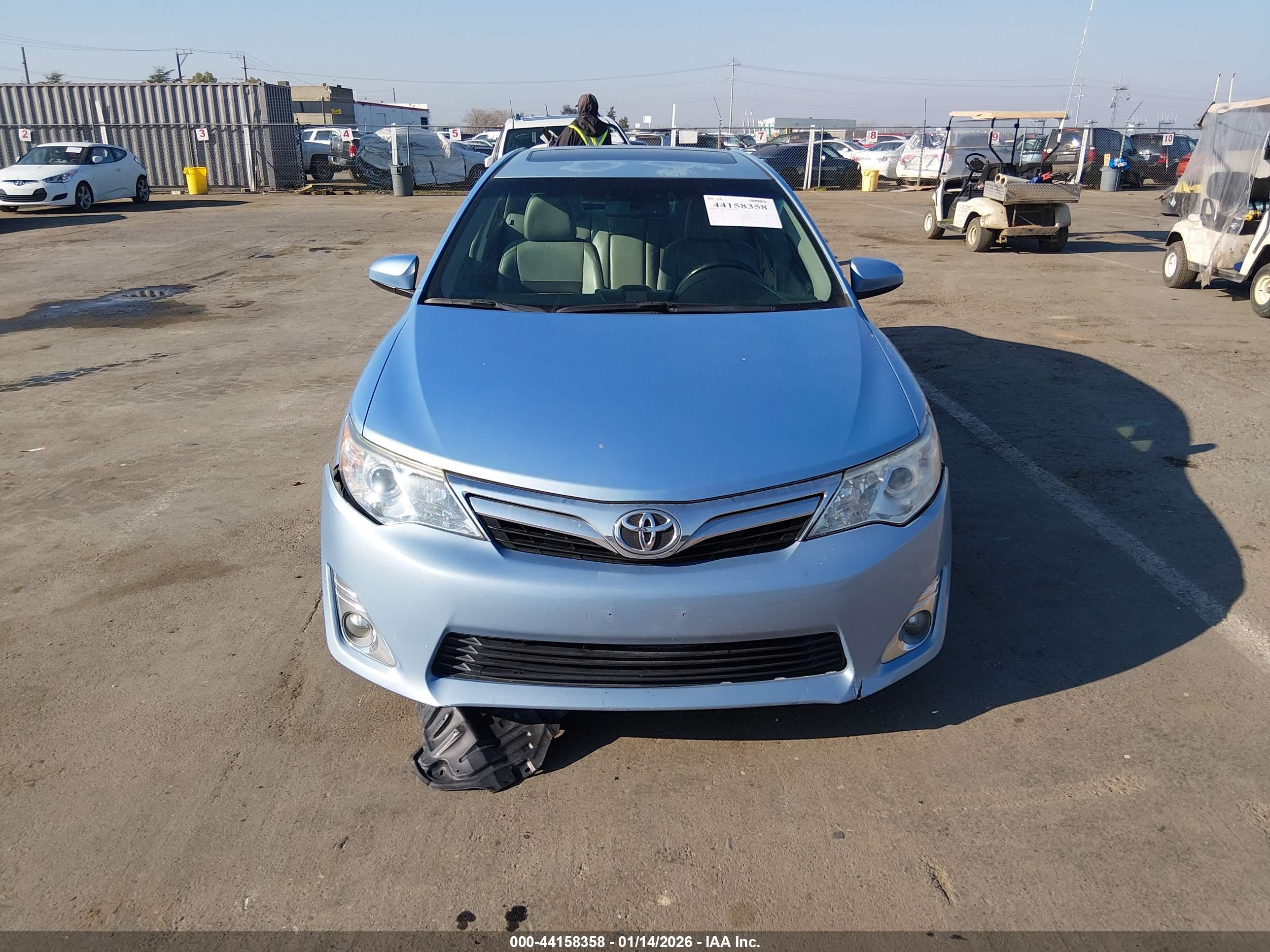 TOYOTA CAMRY image 6