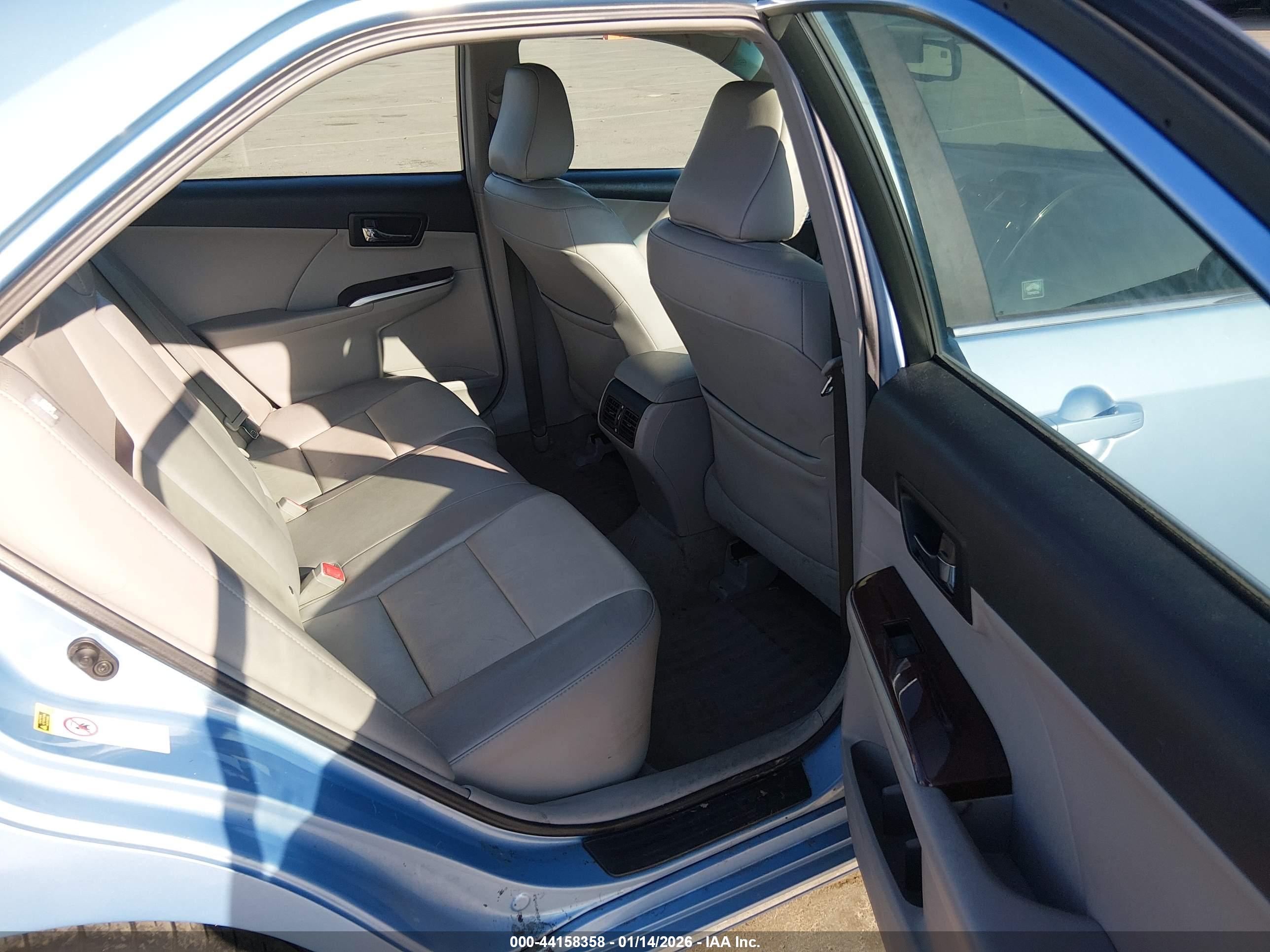 TOYOTA CAMRY image 8