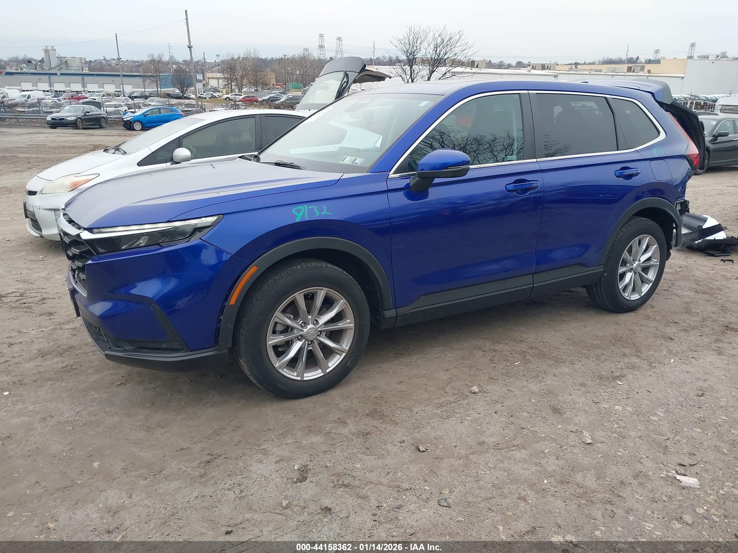 HONDA CR-V image 2