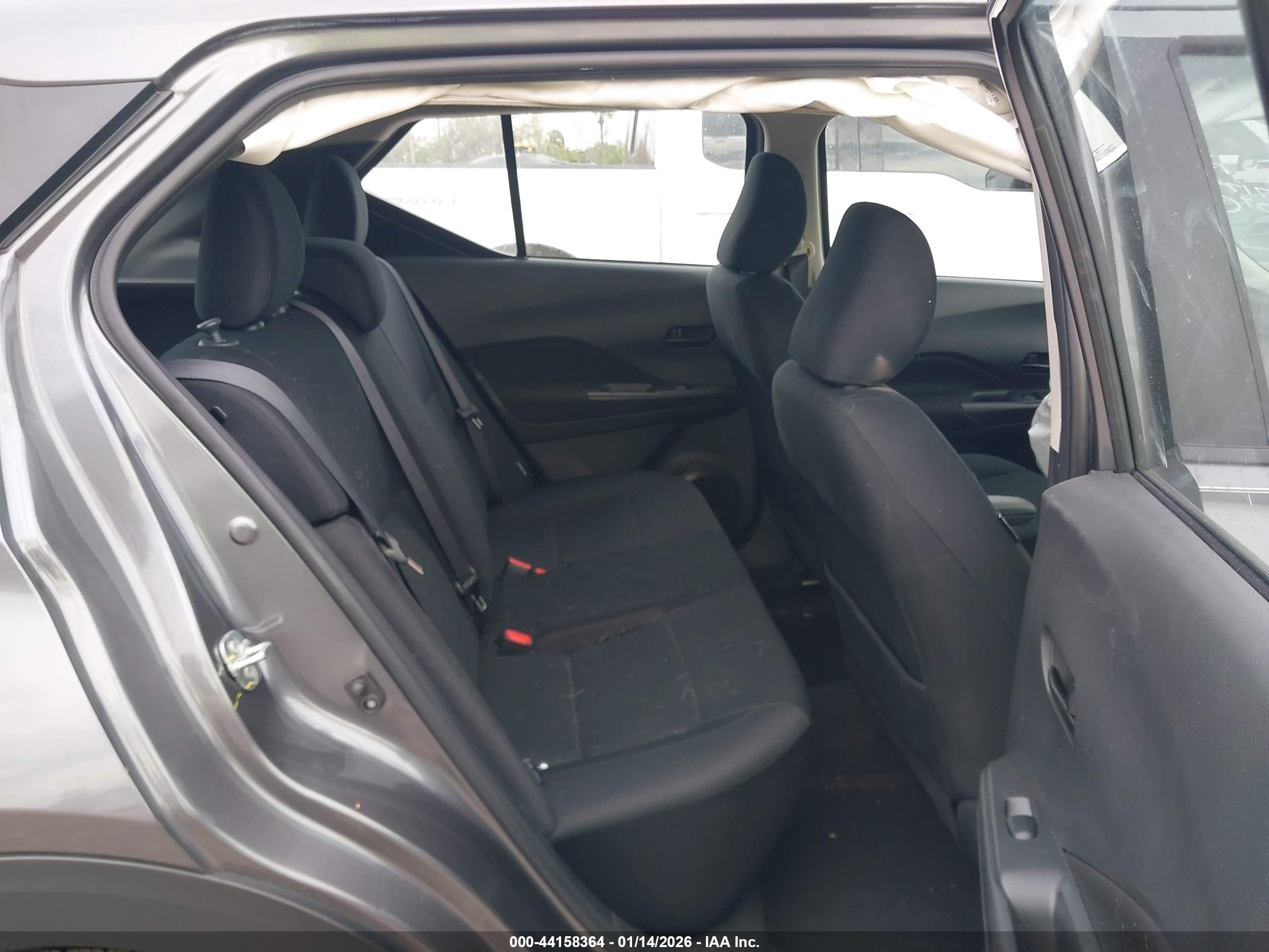 NISSAN KICKS image 8