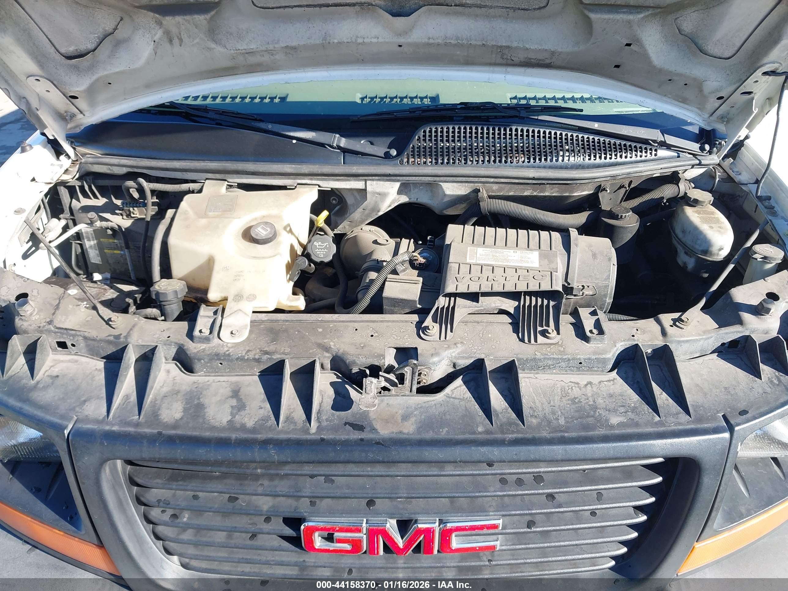 GMC SAVANA image 10