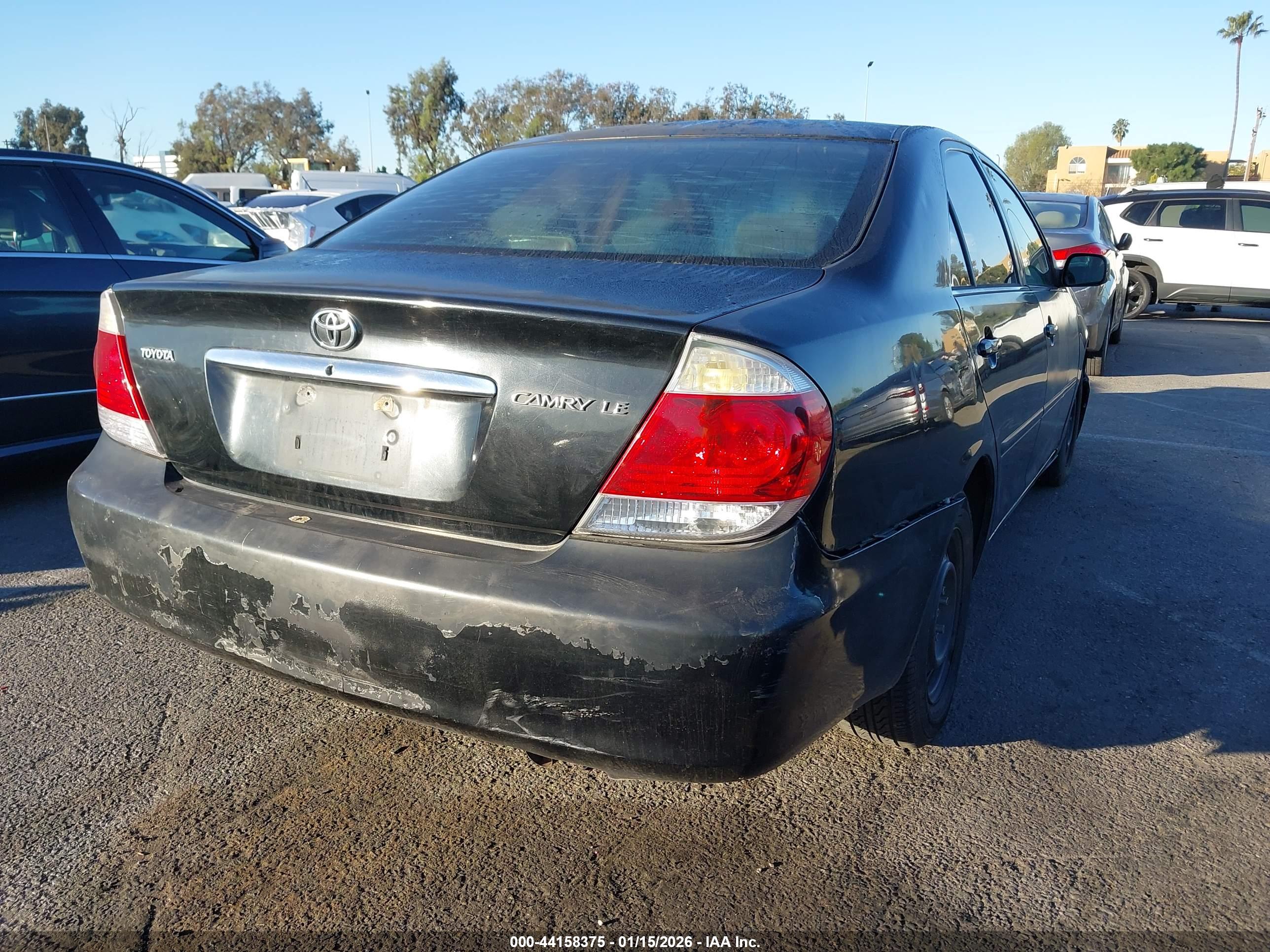 TOYOTA CAMRY image 4