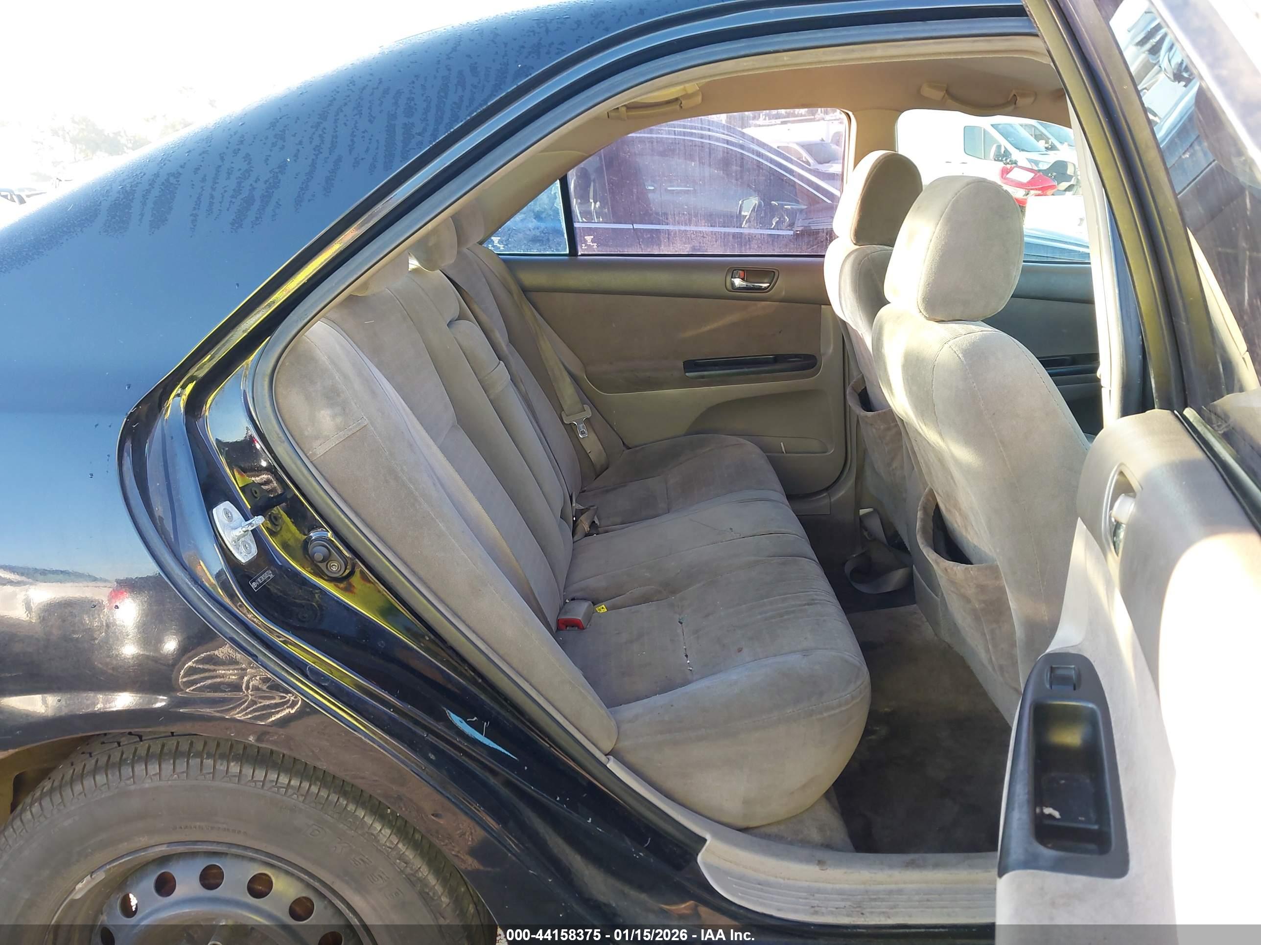 TOYOTA CAMRY image 8