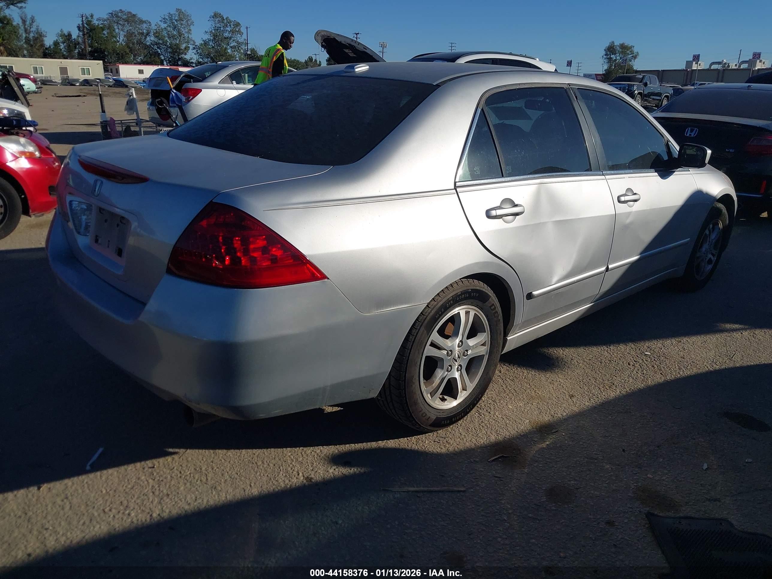 HONDA ACCORD image 4