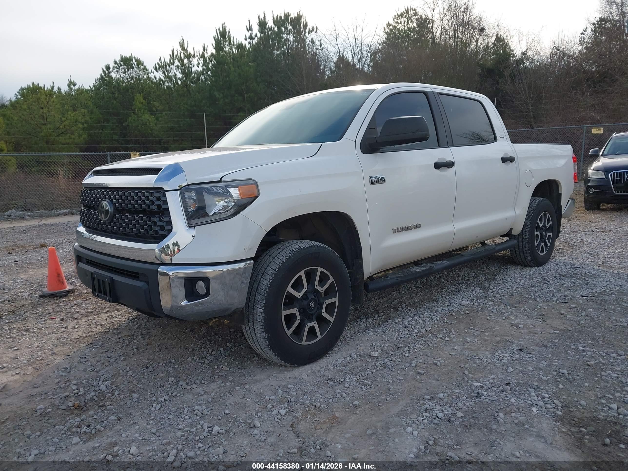 TOYOTA TUNDRA image 2