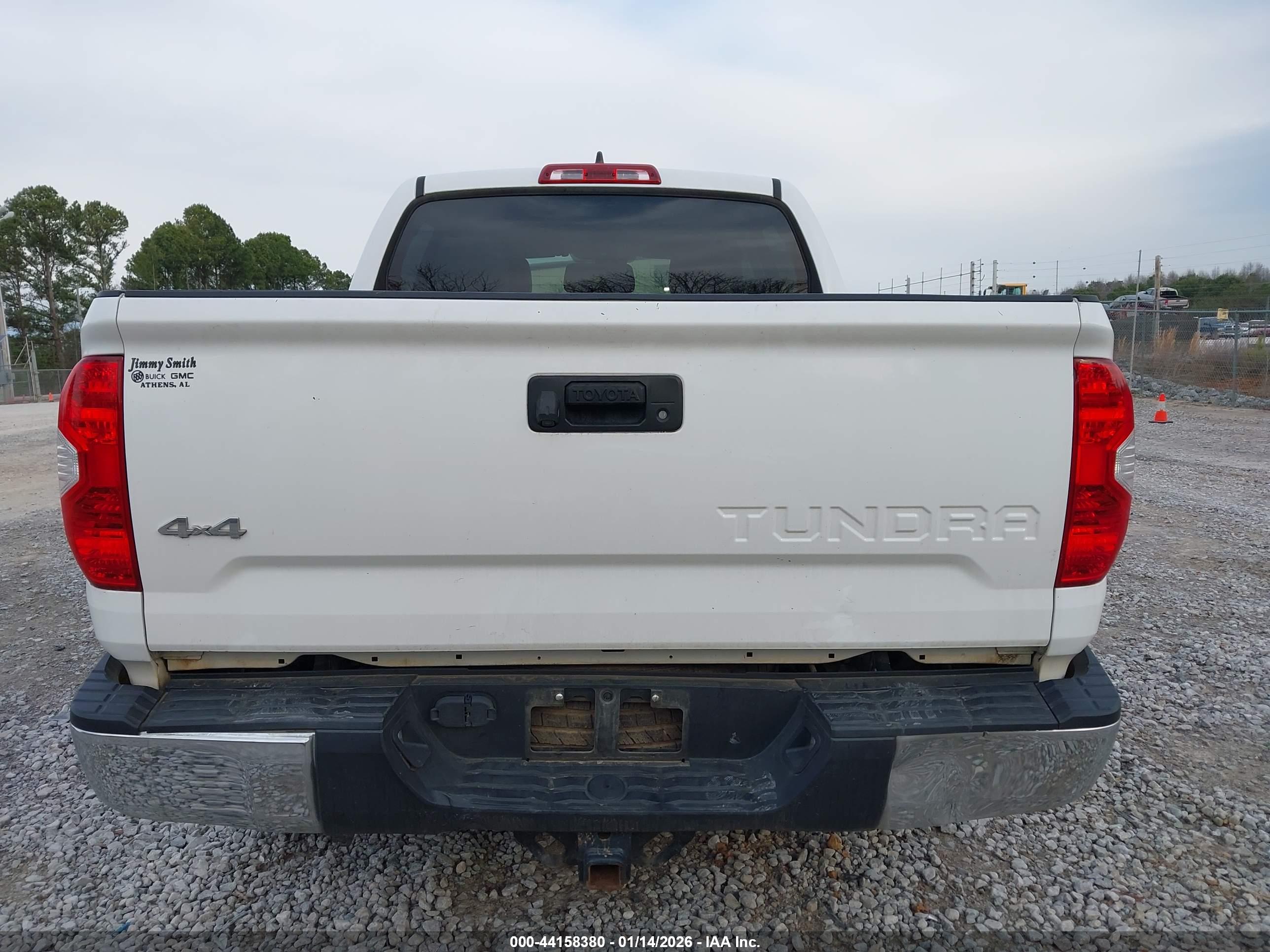 TOYOTA TUNDRA image 6