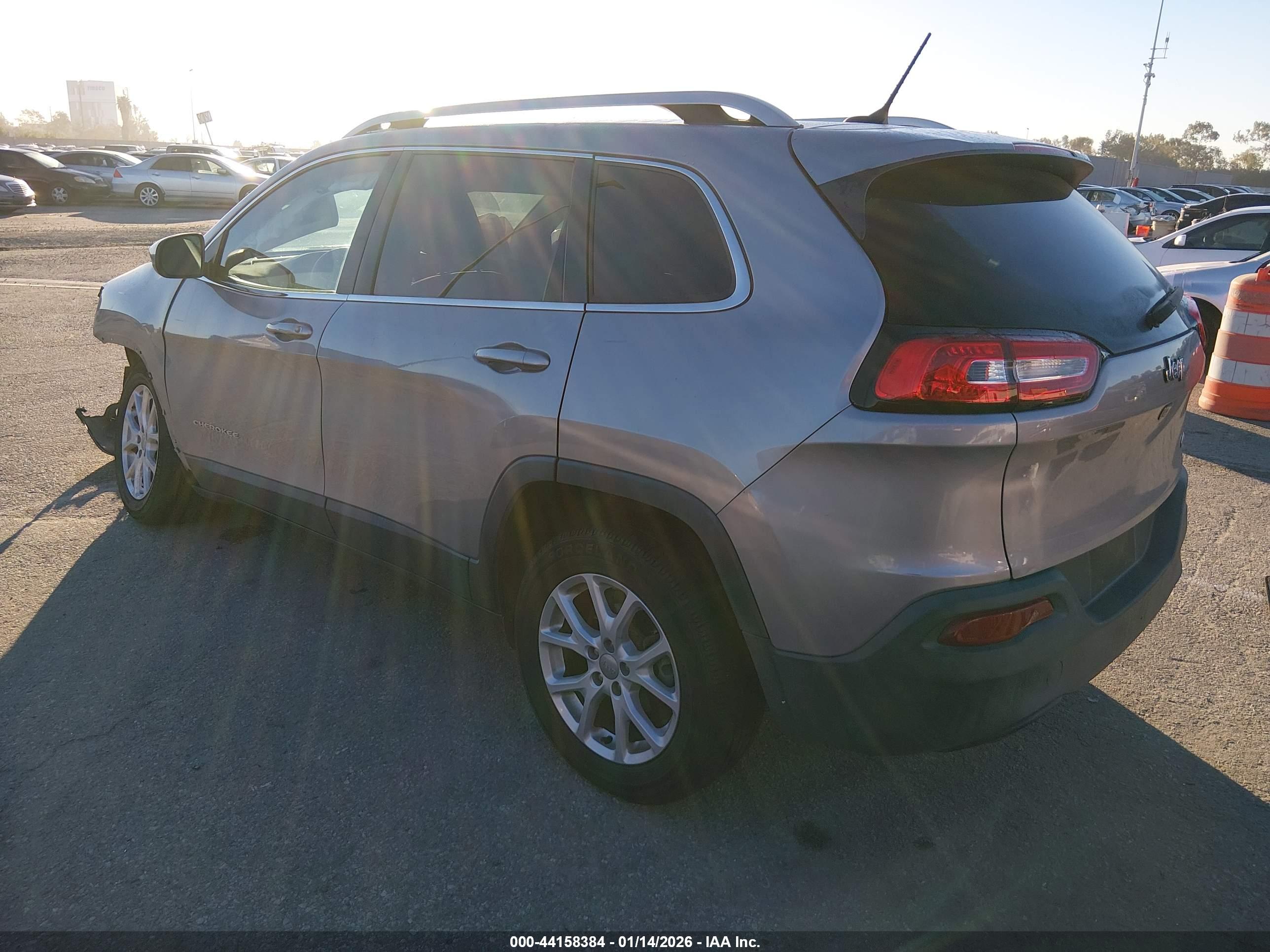 JEEP CHEROKEE image 3