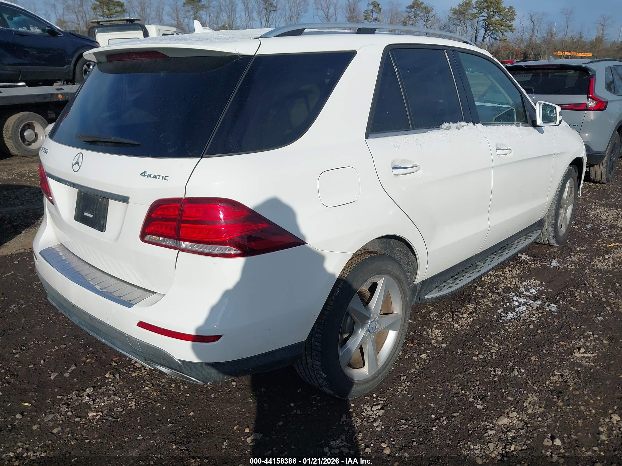 MERCEDES-BENZ GLE image 4