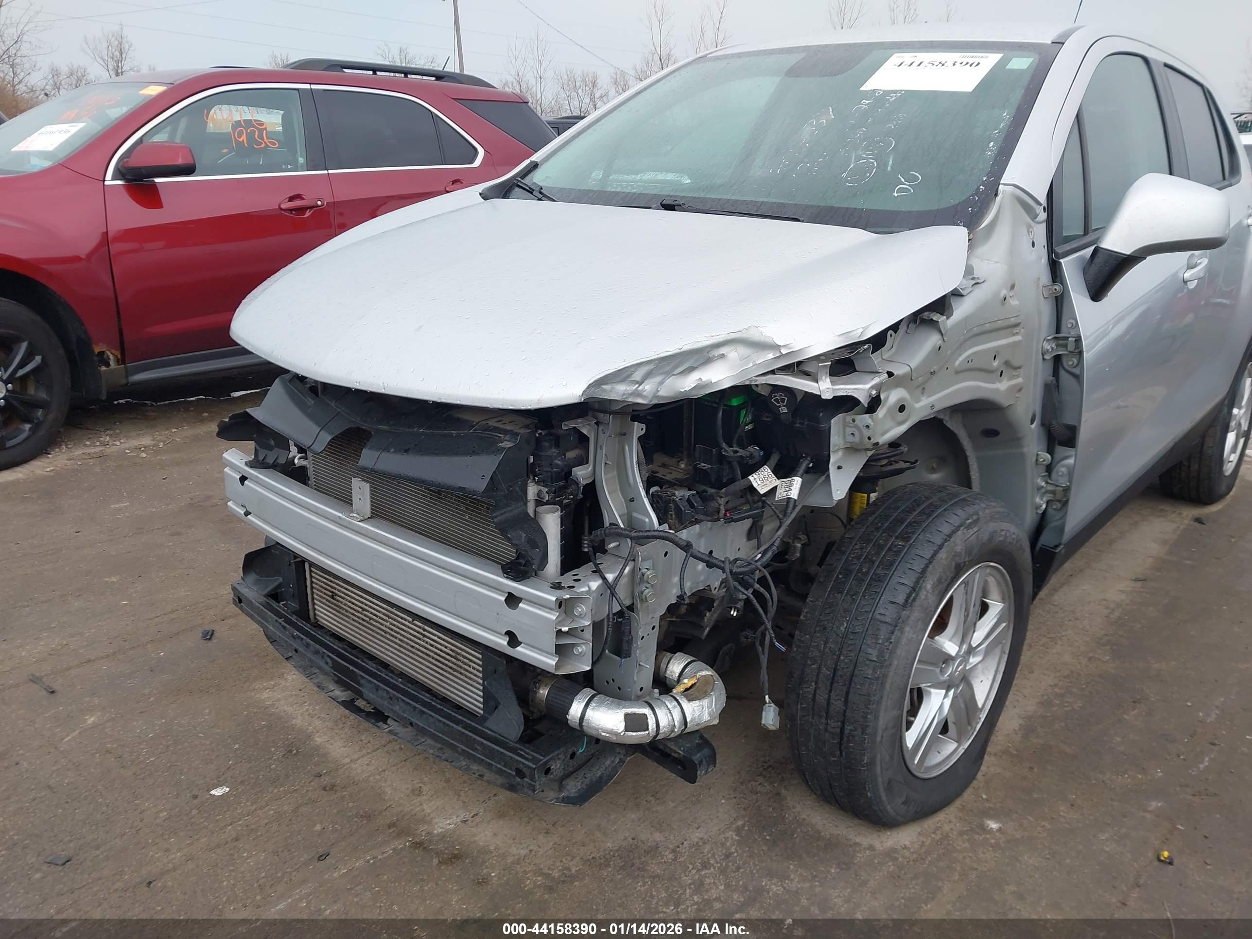 CHEVROLET TRAX image 6