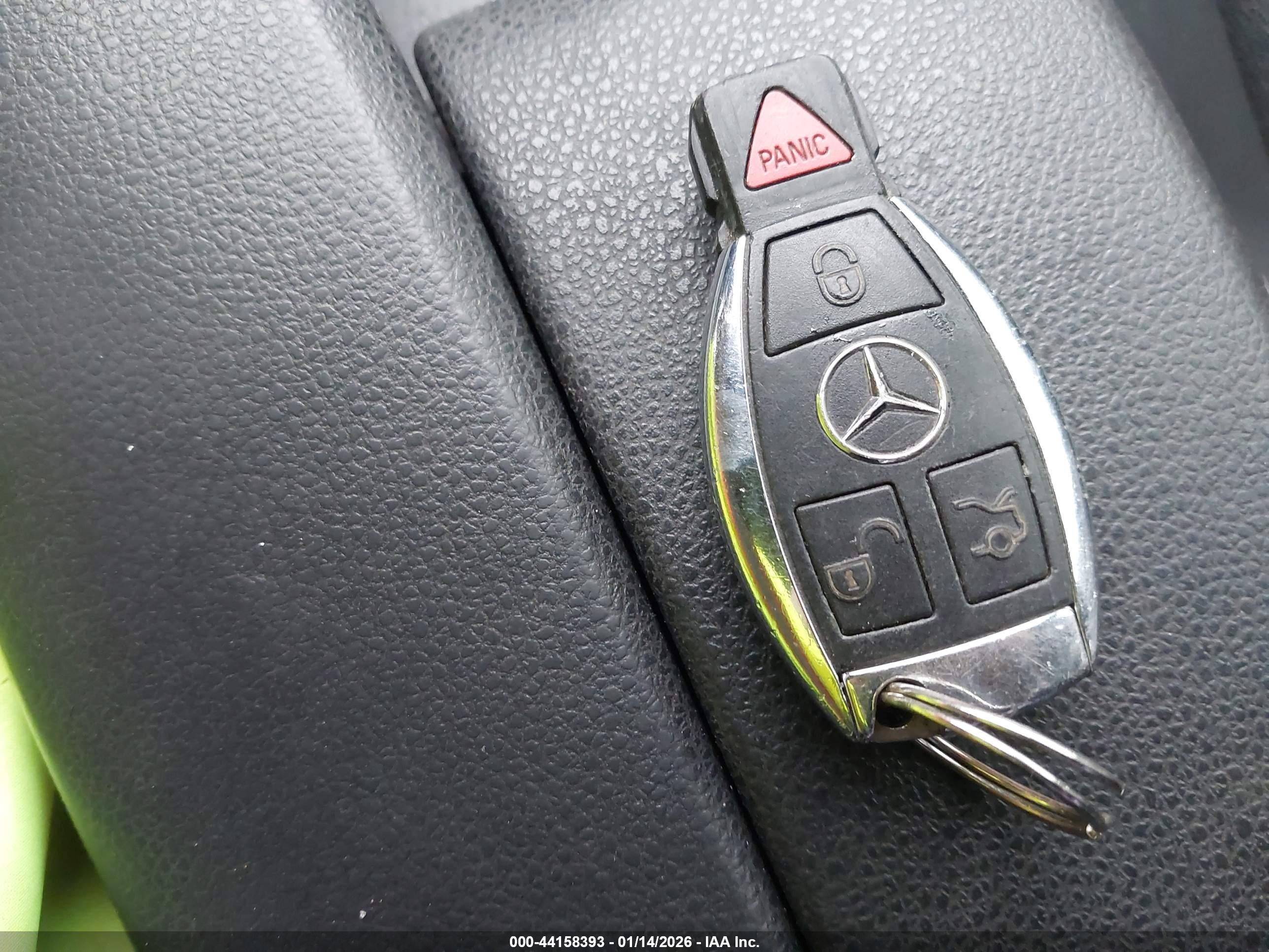 MERCEDES-BENZ C image 11