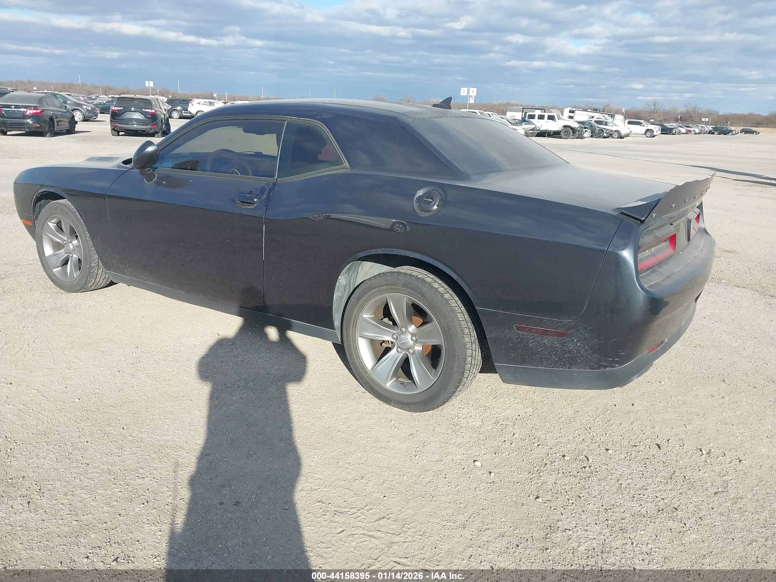 DODGE CHALLENGER image 3
