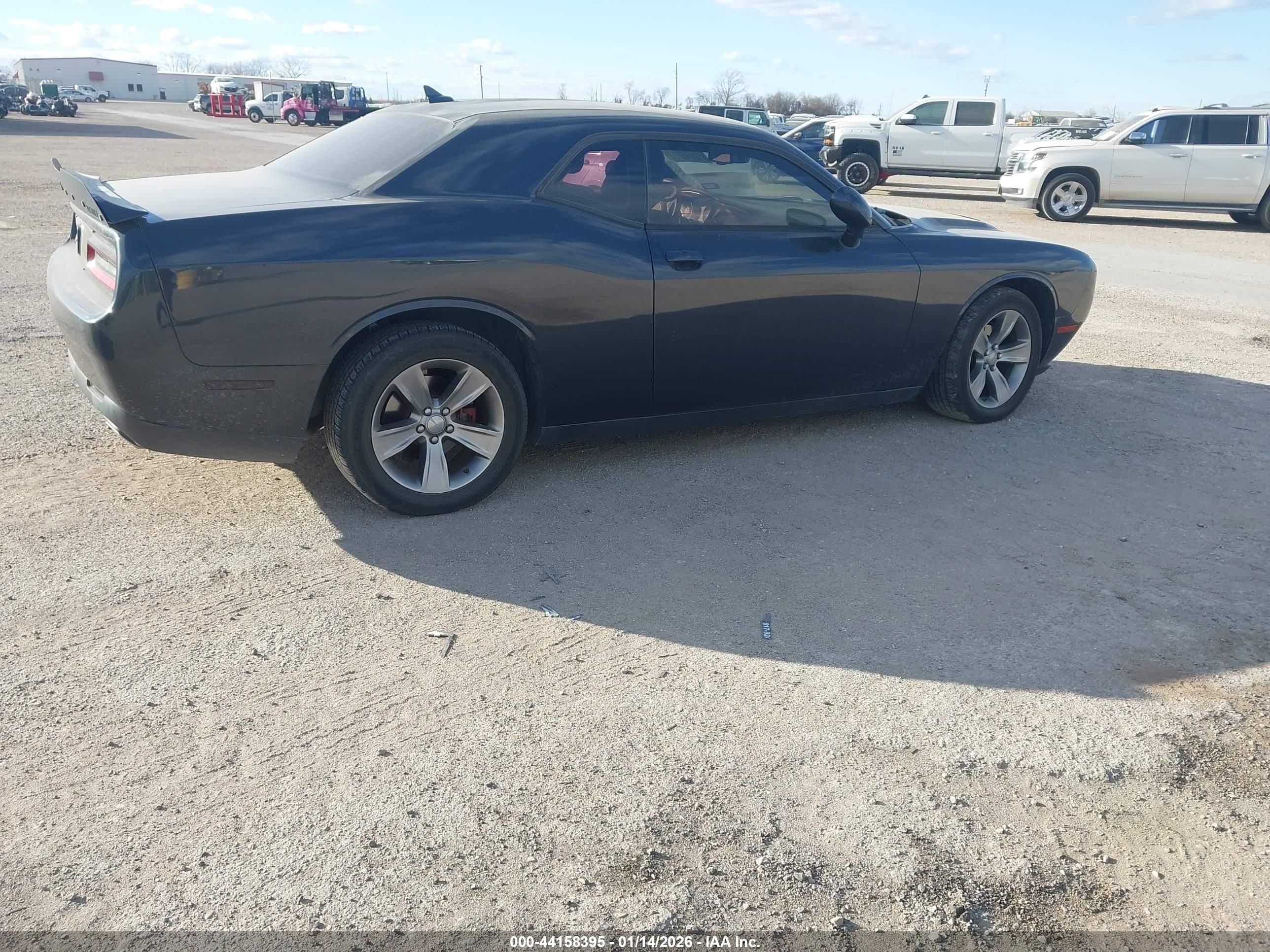 DODGE CHALLENGER image 4