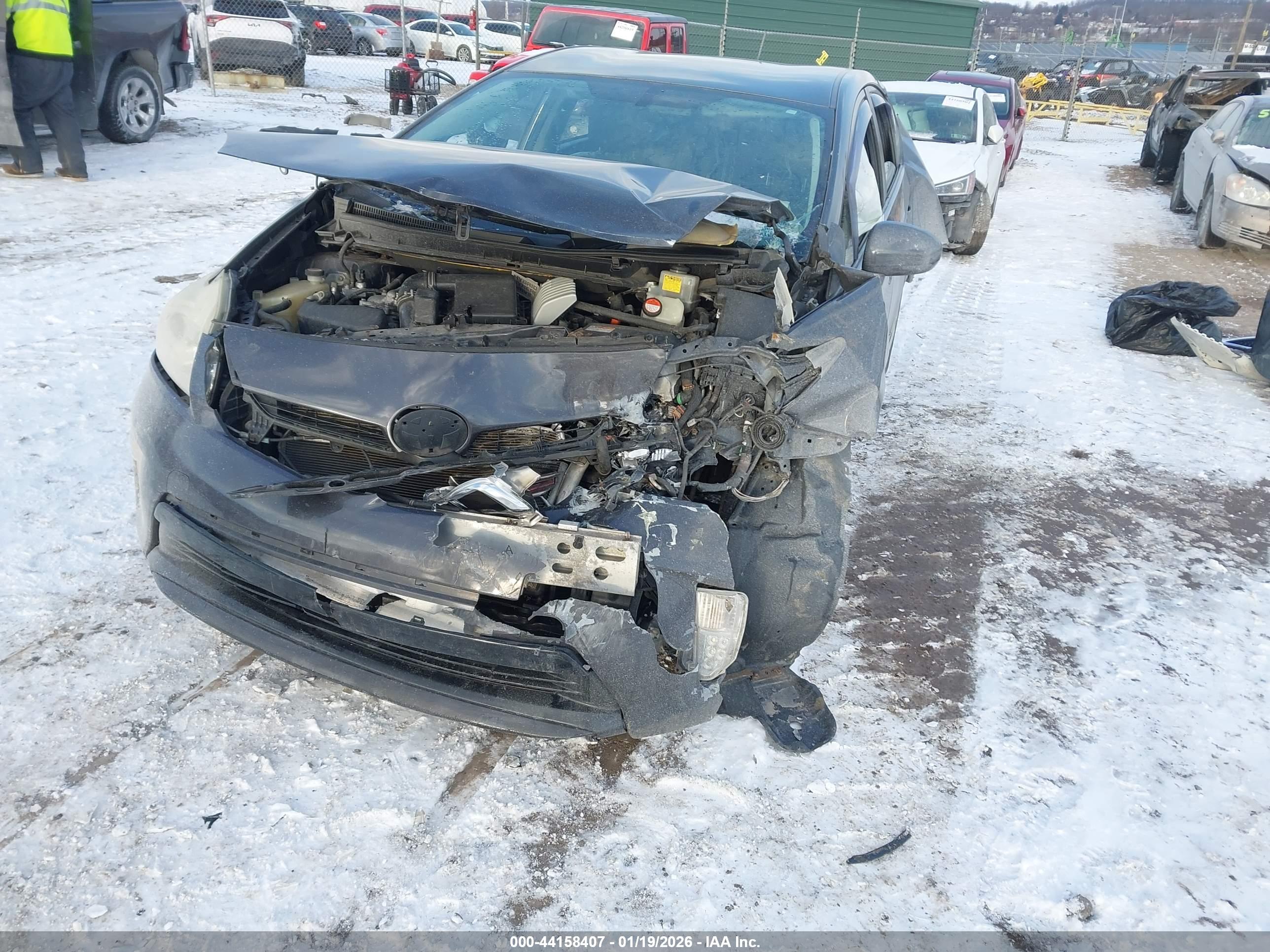 TOYOTA PRIUS image 6