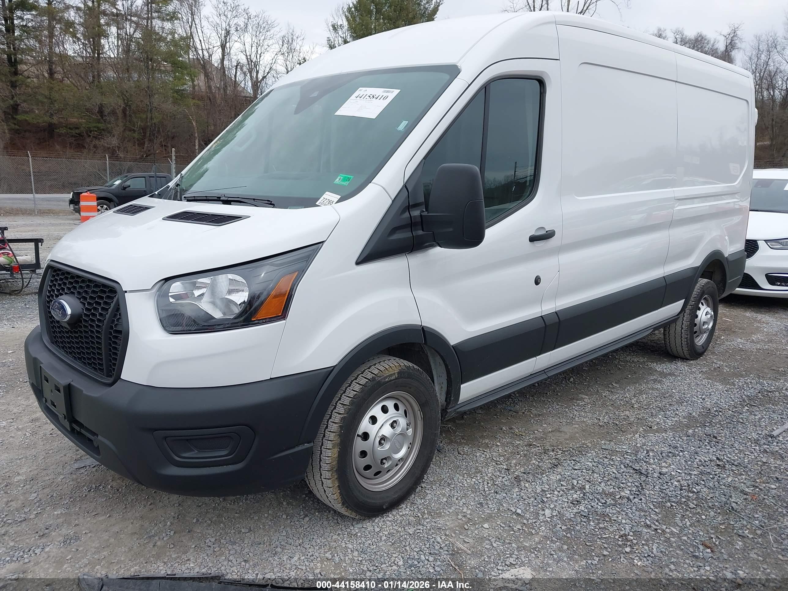 FORD TRANSIT-250 image 2