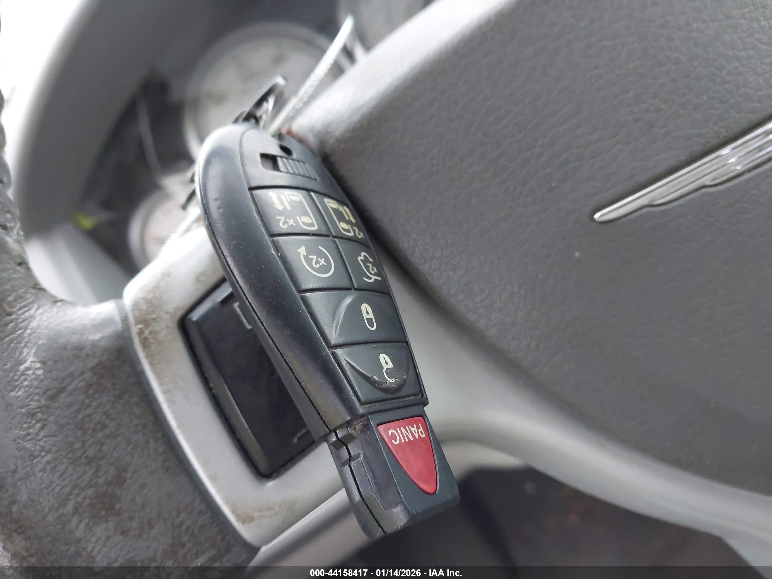 CHRYSLER TOWN image 11