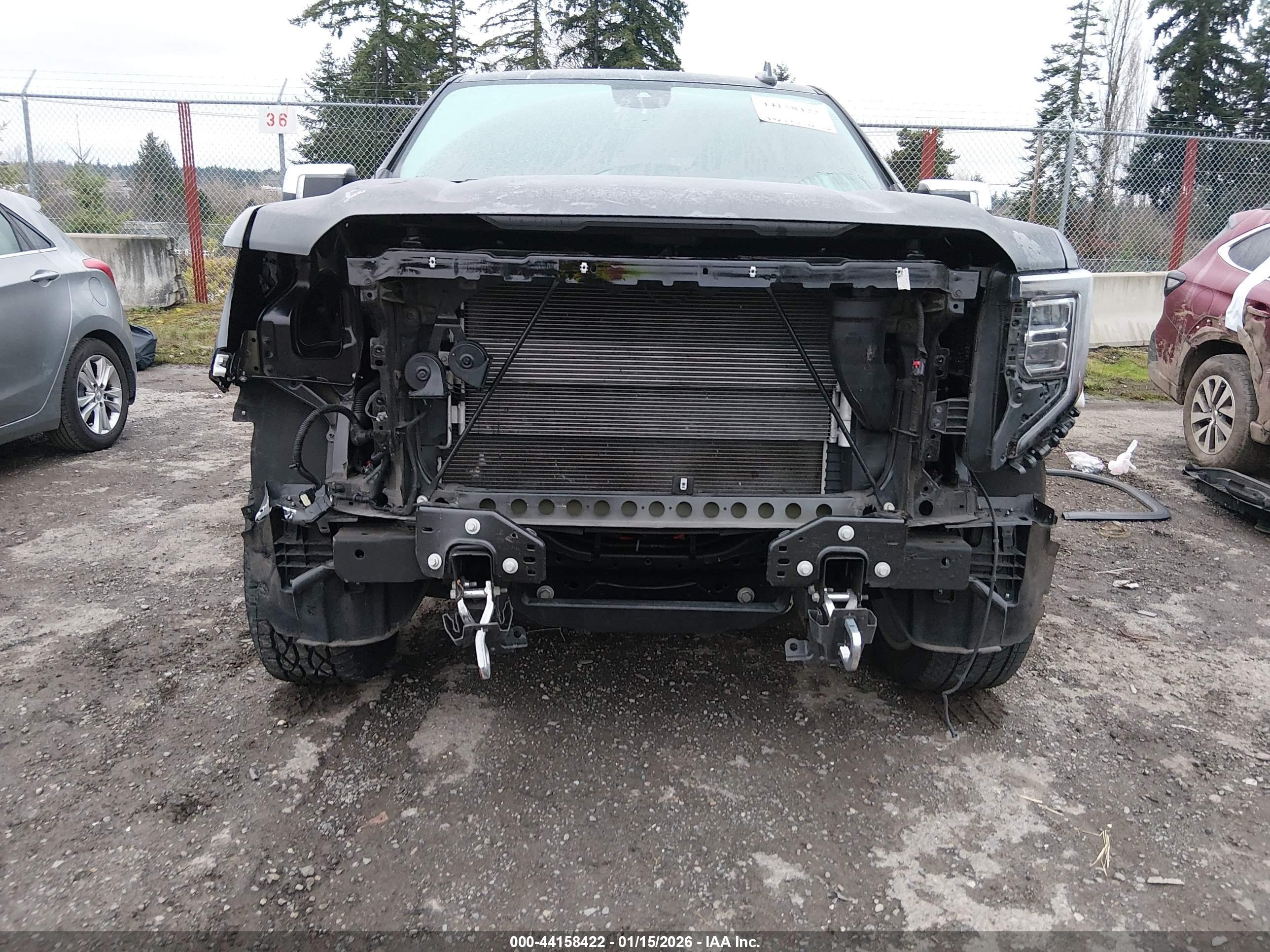 GMC SIERRA image 6