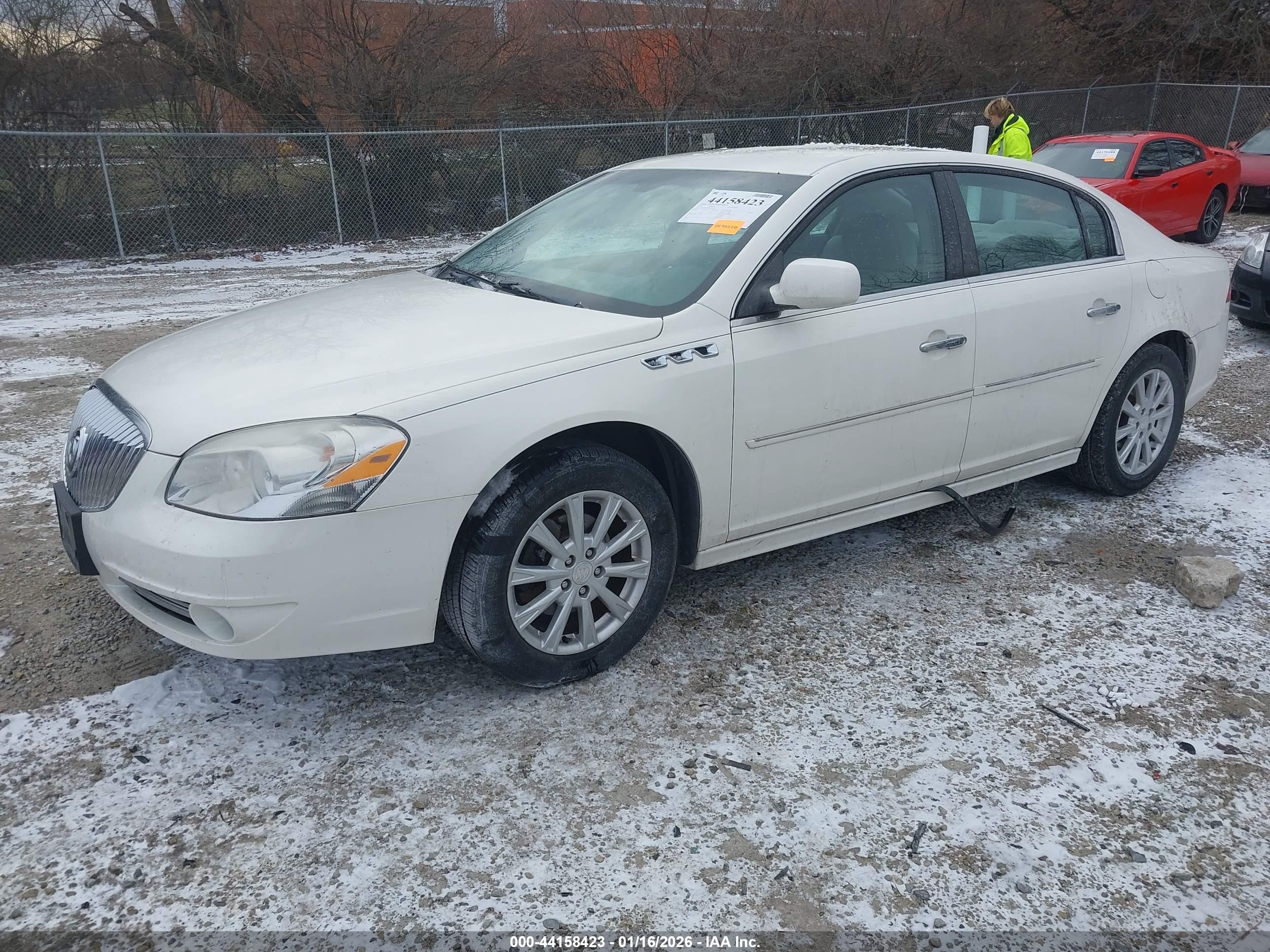 BUICK LUCERNE image 2