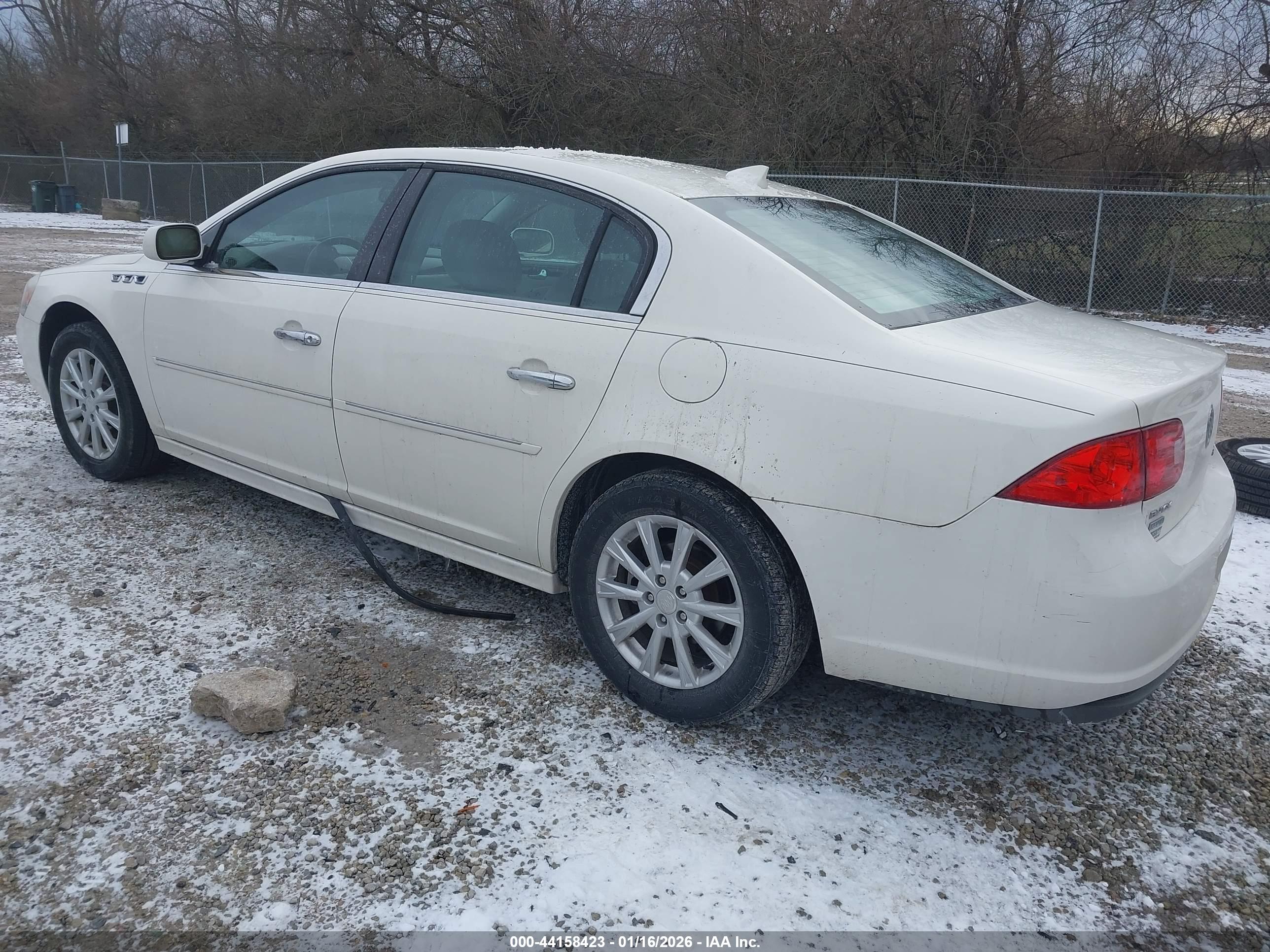 BUICK LUCERNE image 3