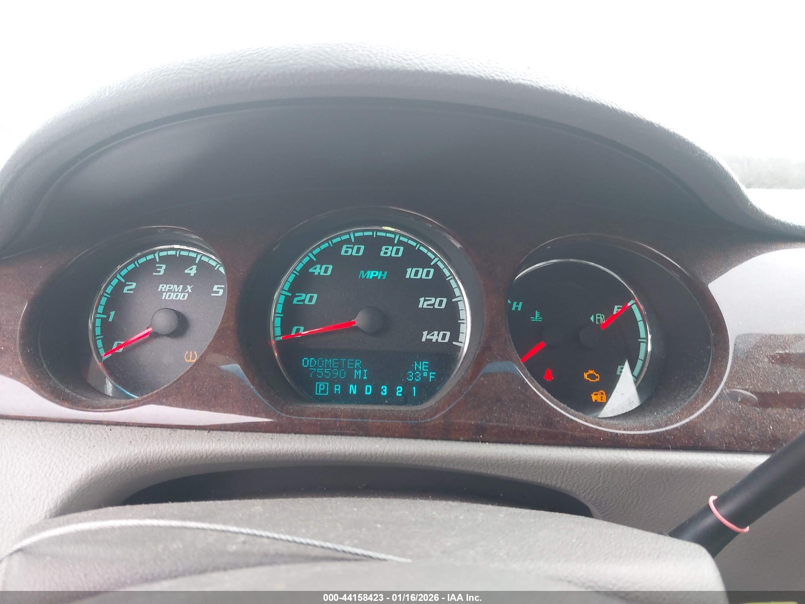 BUICK LUCERNE image 7