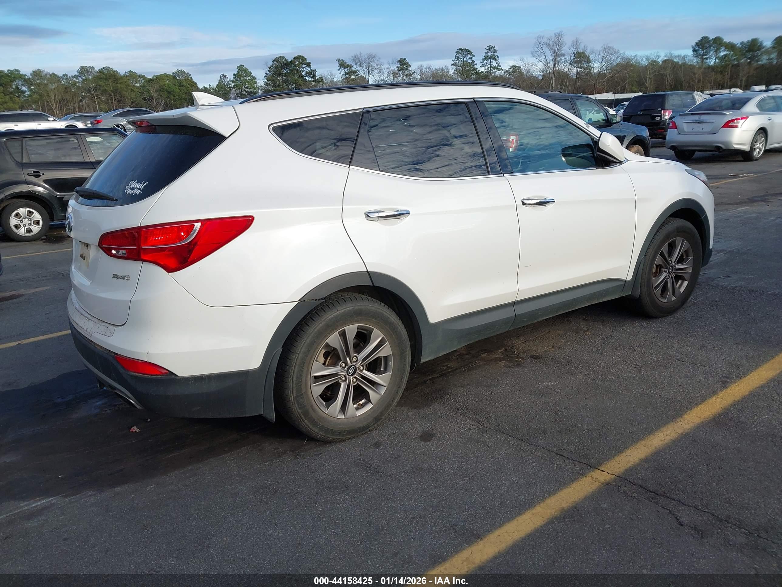 HYUNDAI SANTA image 4
