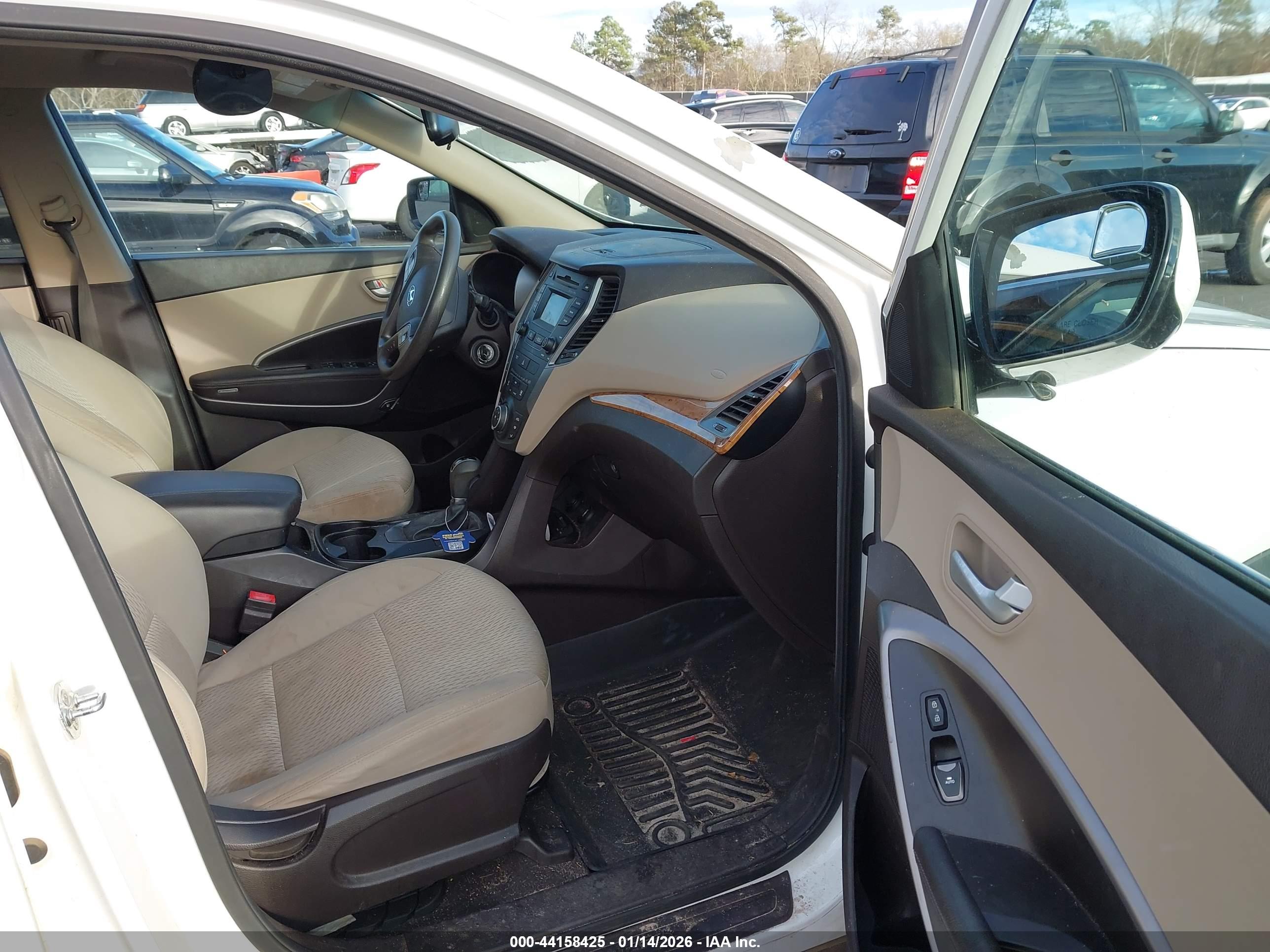 HYUNDAI SANTA image 5