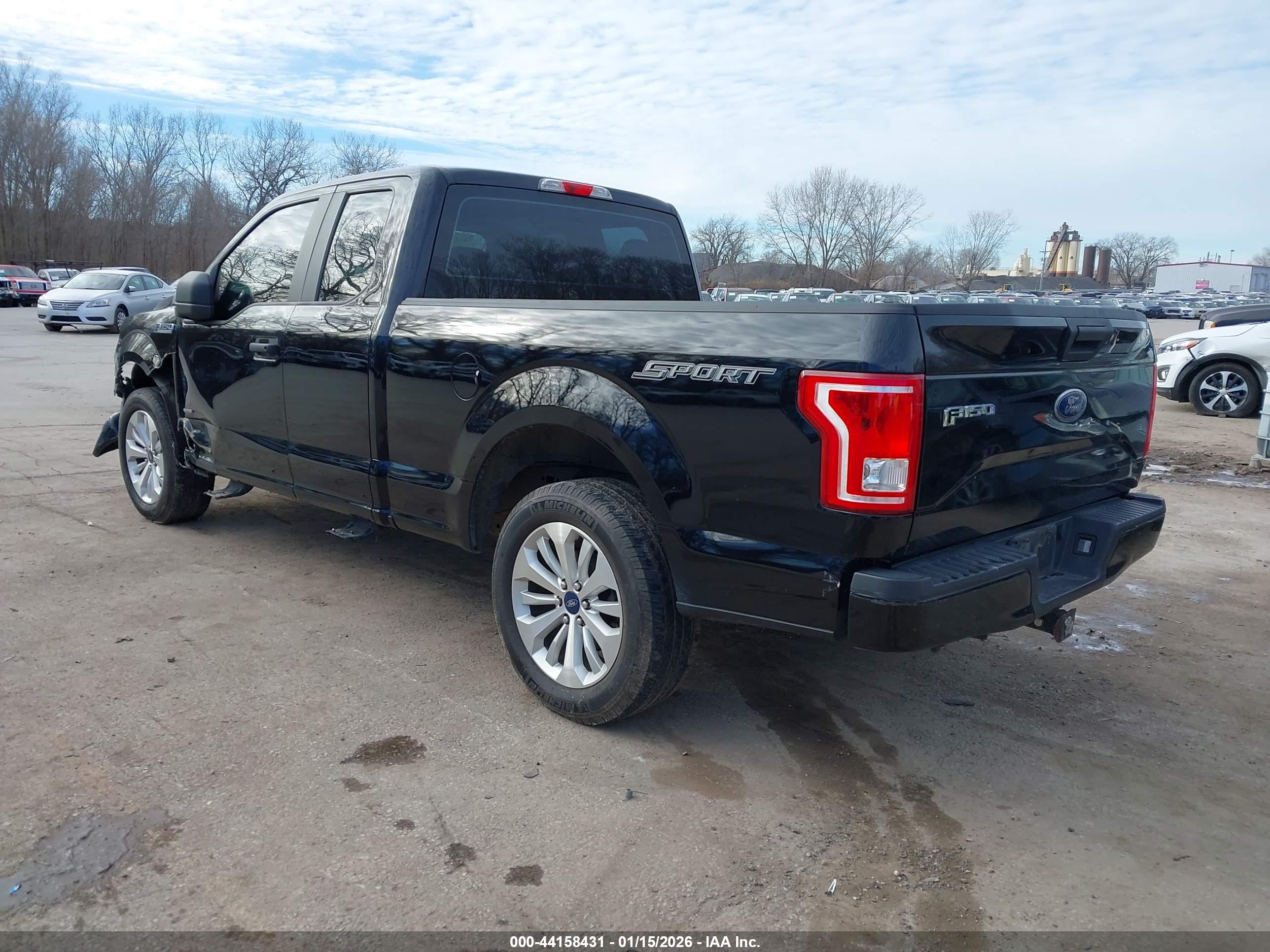 FORD F-150 image 3