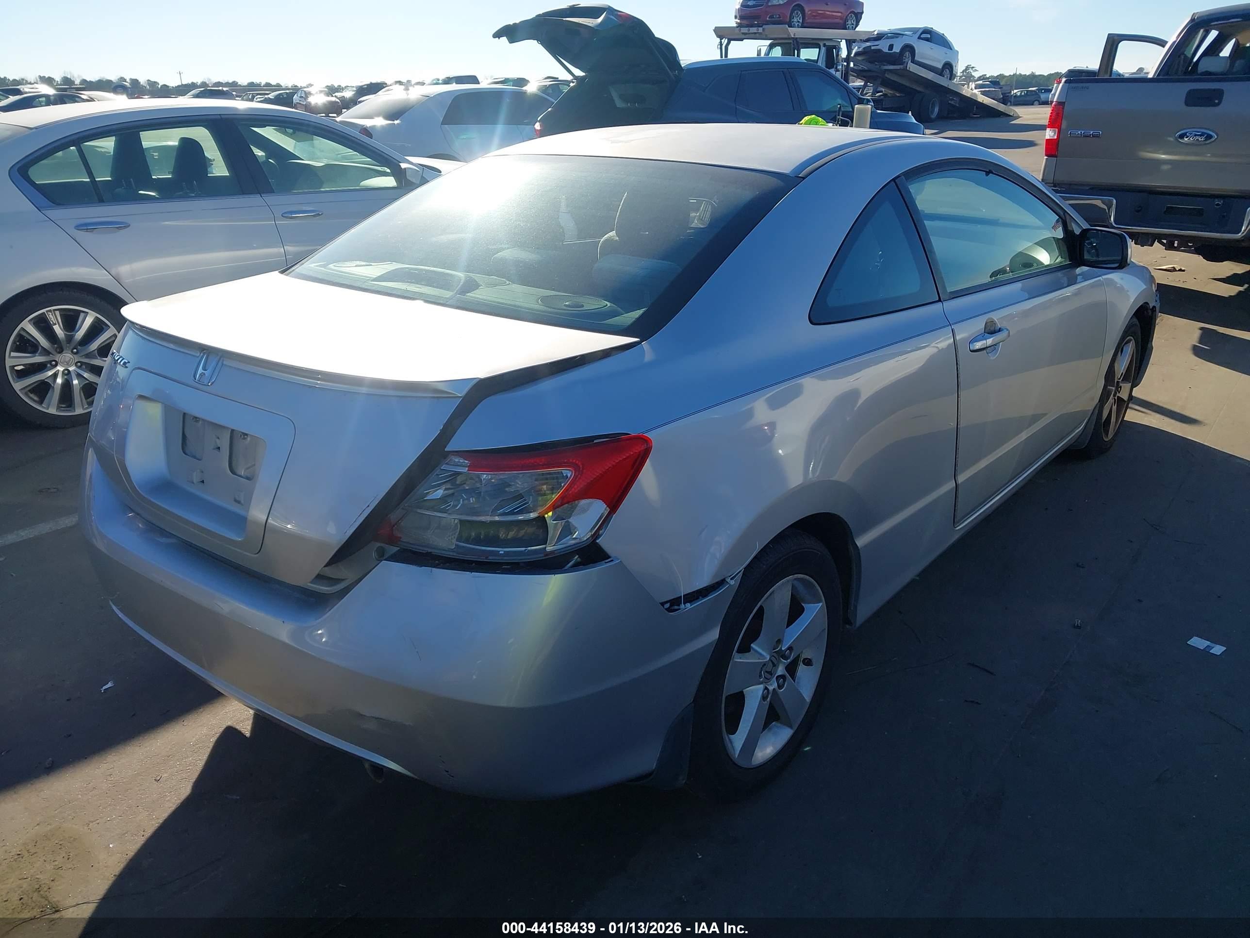 HONDA CIVIC image 4