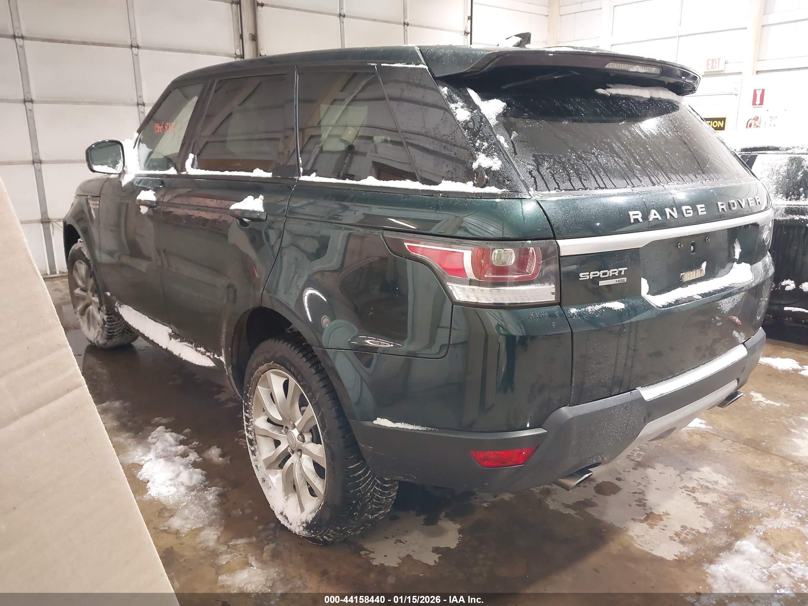 LAND ROVER image 3