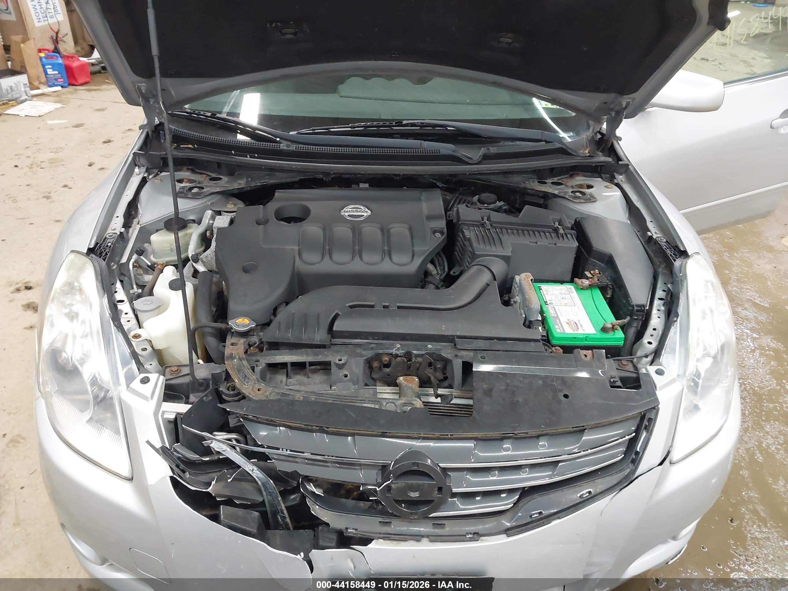 NISSAN ALTIMA image 10