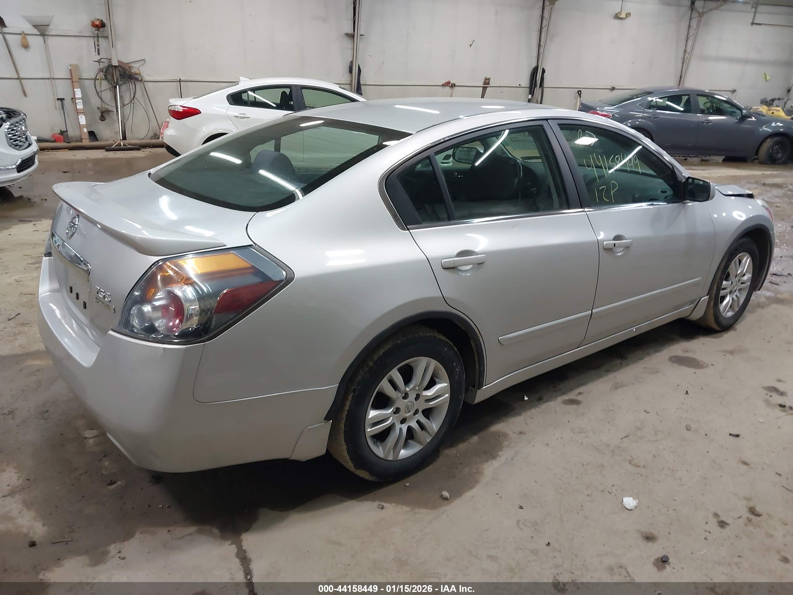 NISSAN ALTIMA image 4