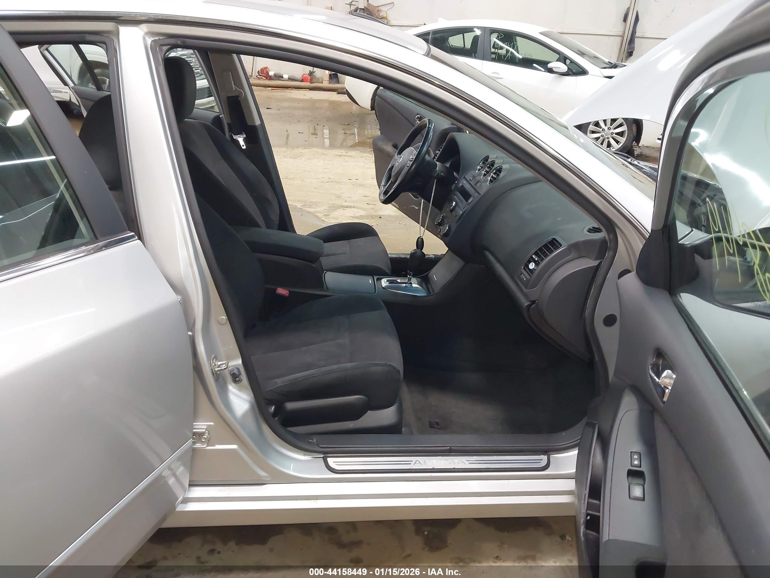 NISSAN ALTIMA image 5