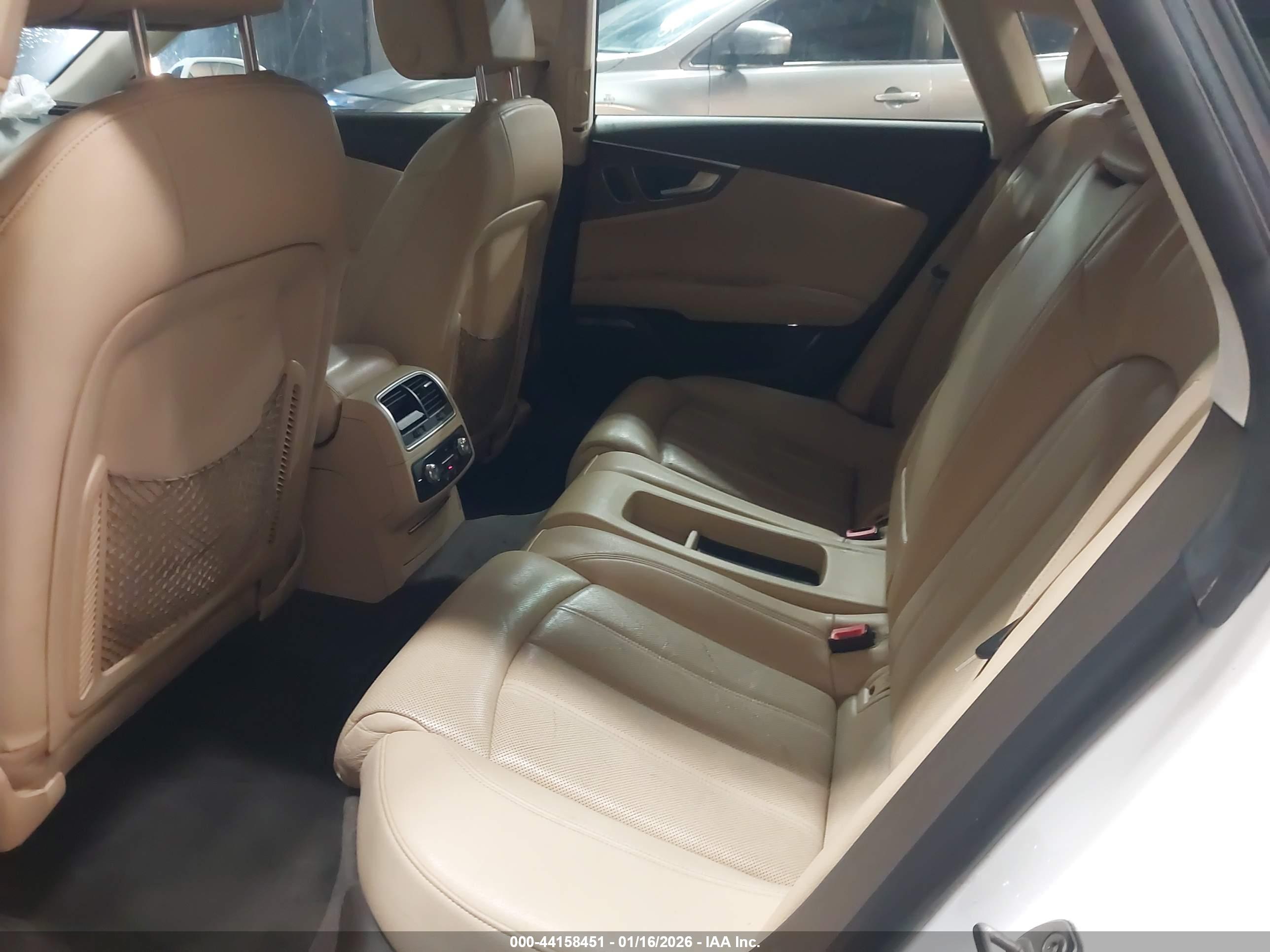 AUDI A7 image 8