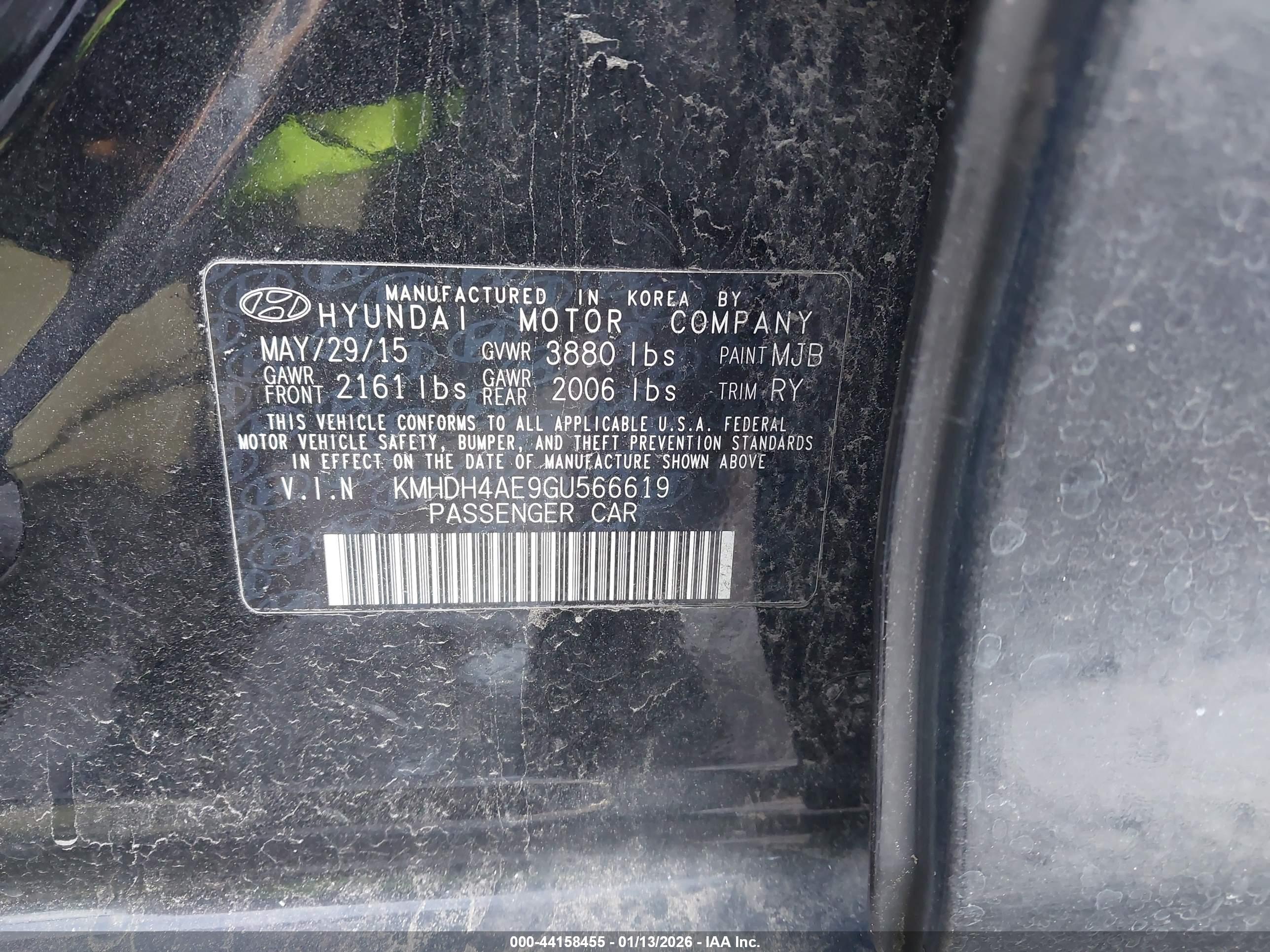 HYUNDAI ELANTRA image 9