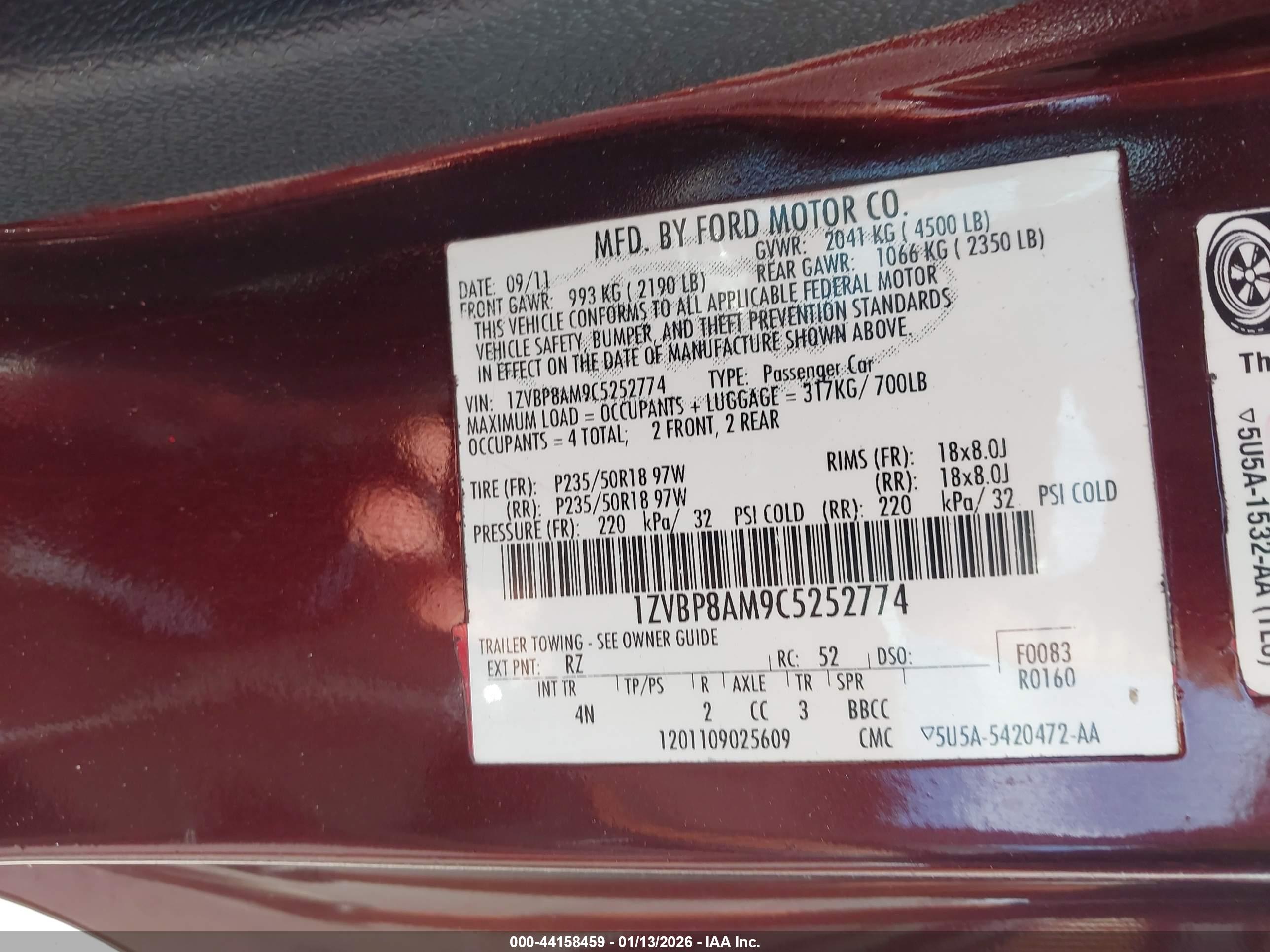 FORD MUSTANG image 9