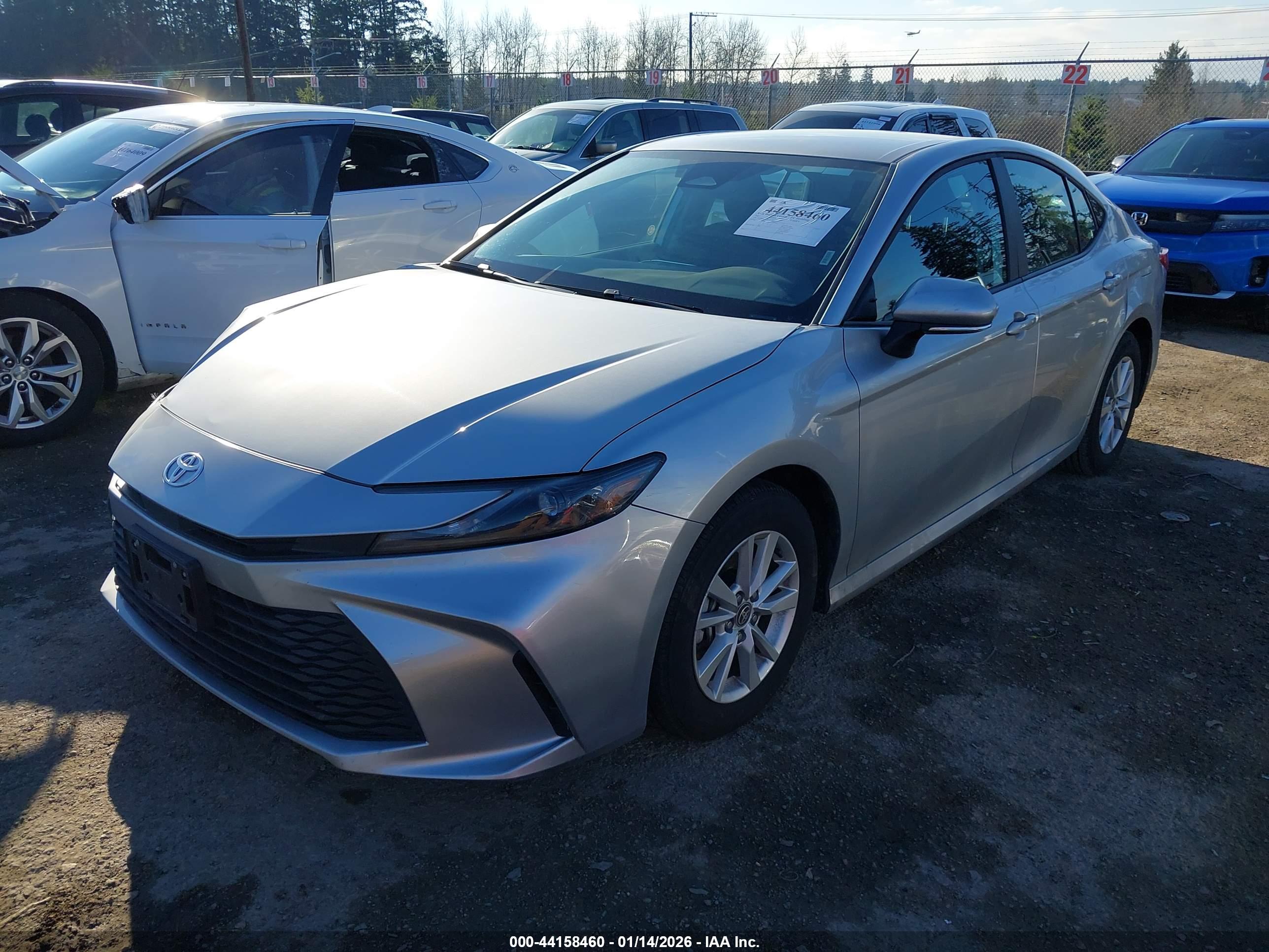 TOYOTA CAMRY image 2