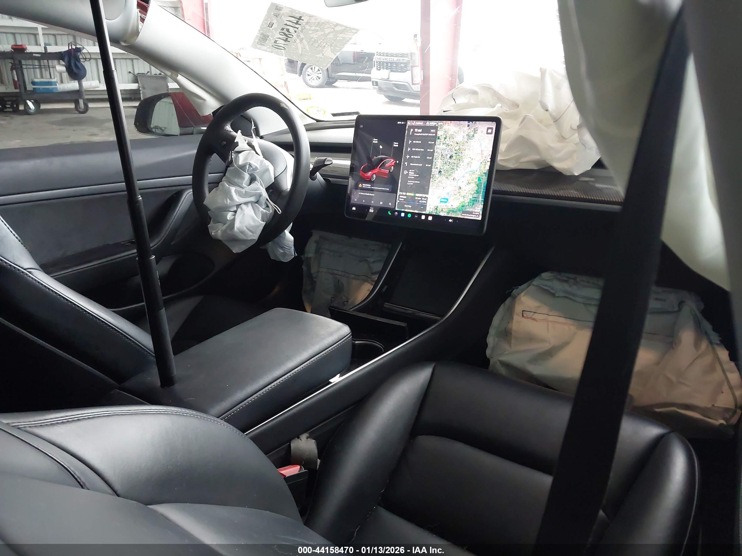 TESLA MODEL image 5