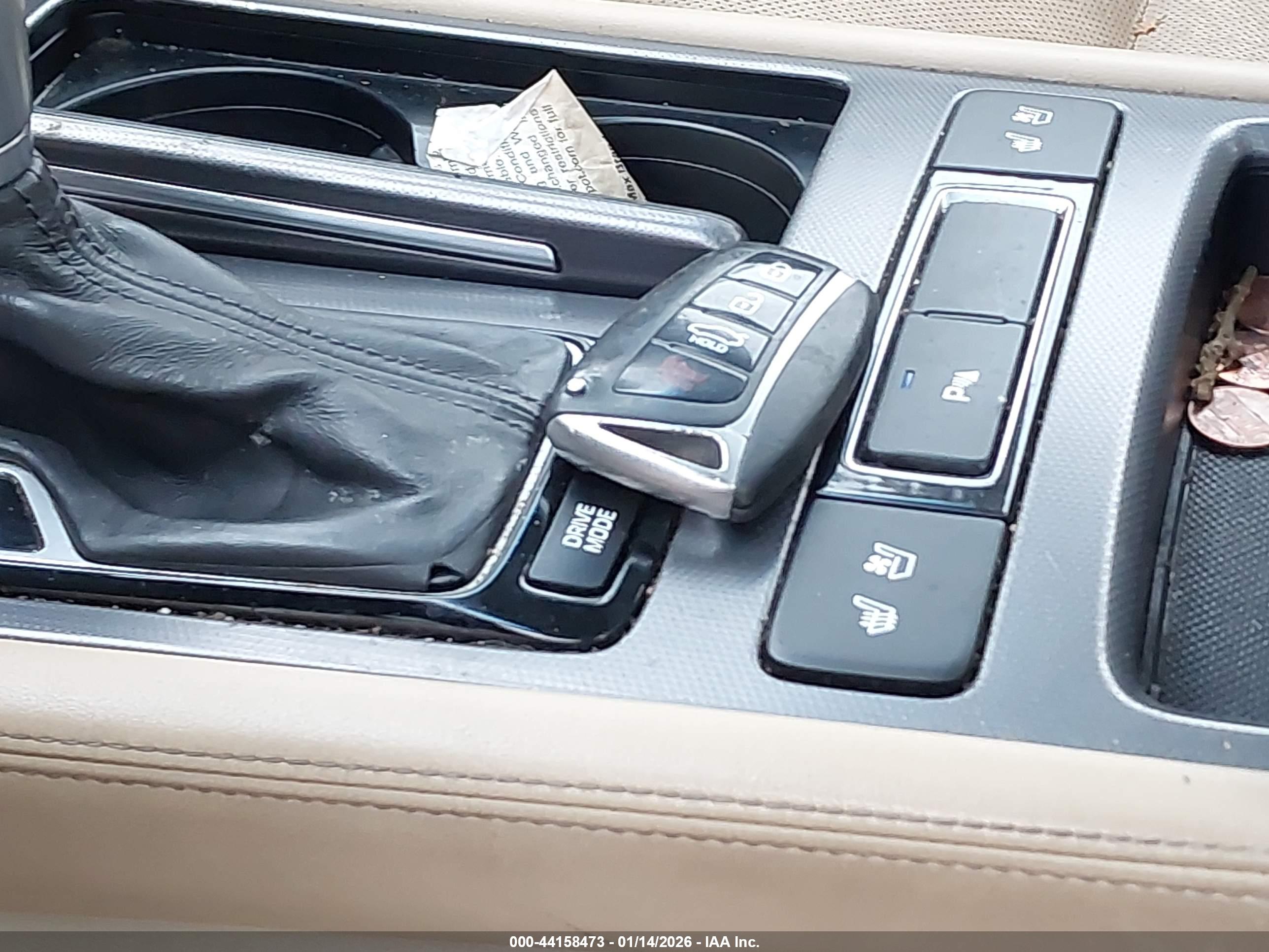 HYUNDAI GENESIS image 11