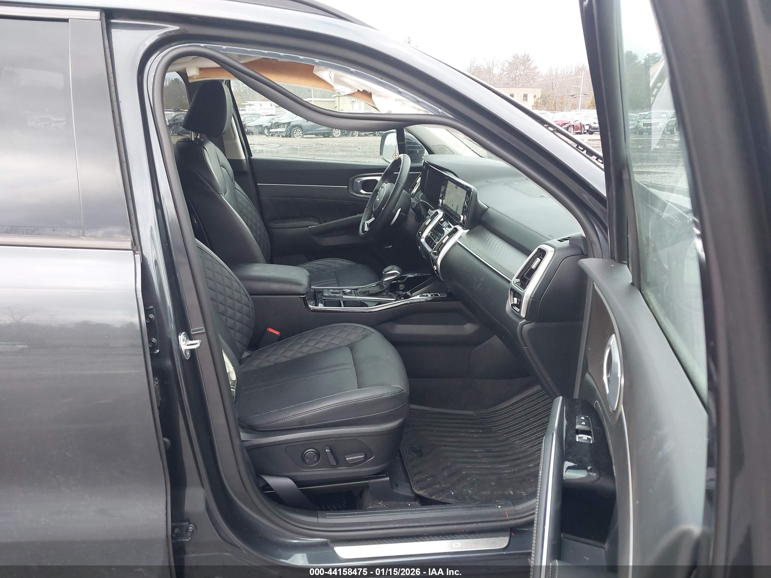 KIA SORENTO image 5