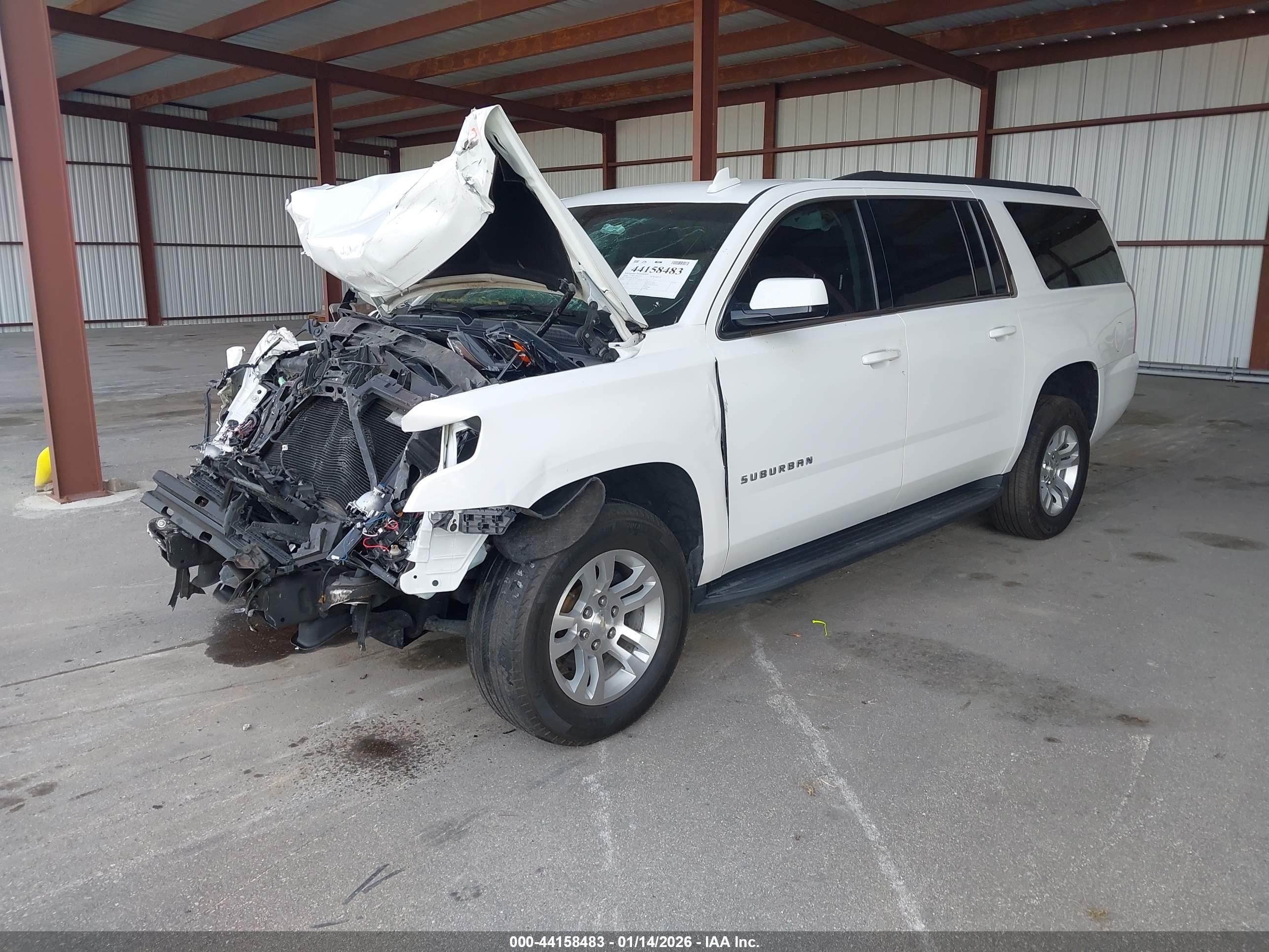 CHEVROLET SUBURBAN image 2