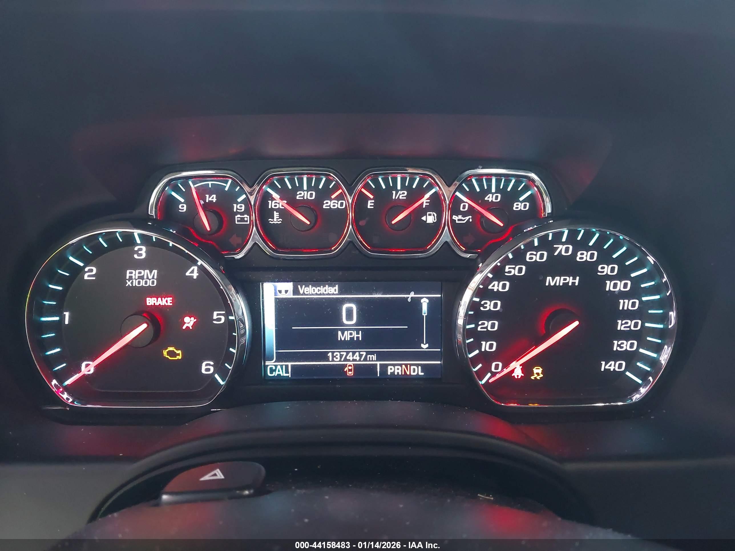 CHEVROLET SUBURBAN image 7