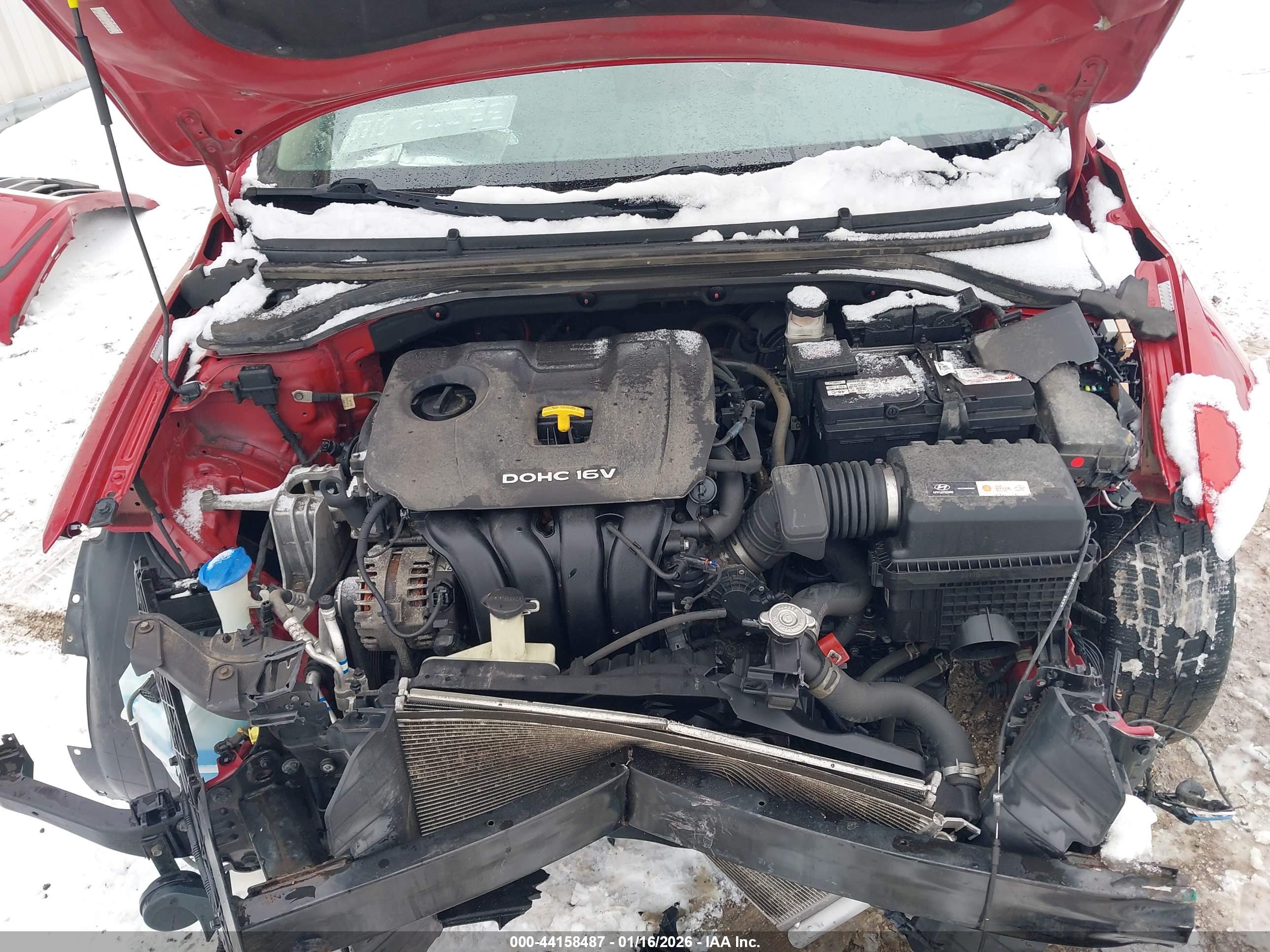 HYUNDAI ELANTRA image 10